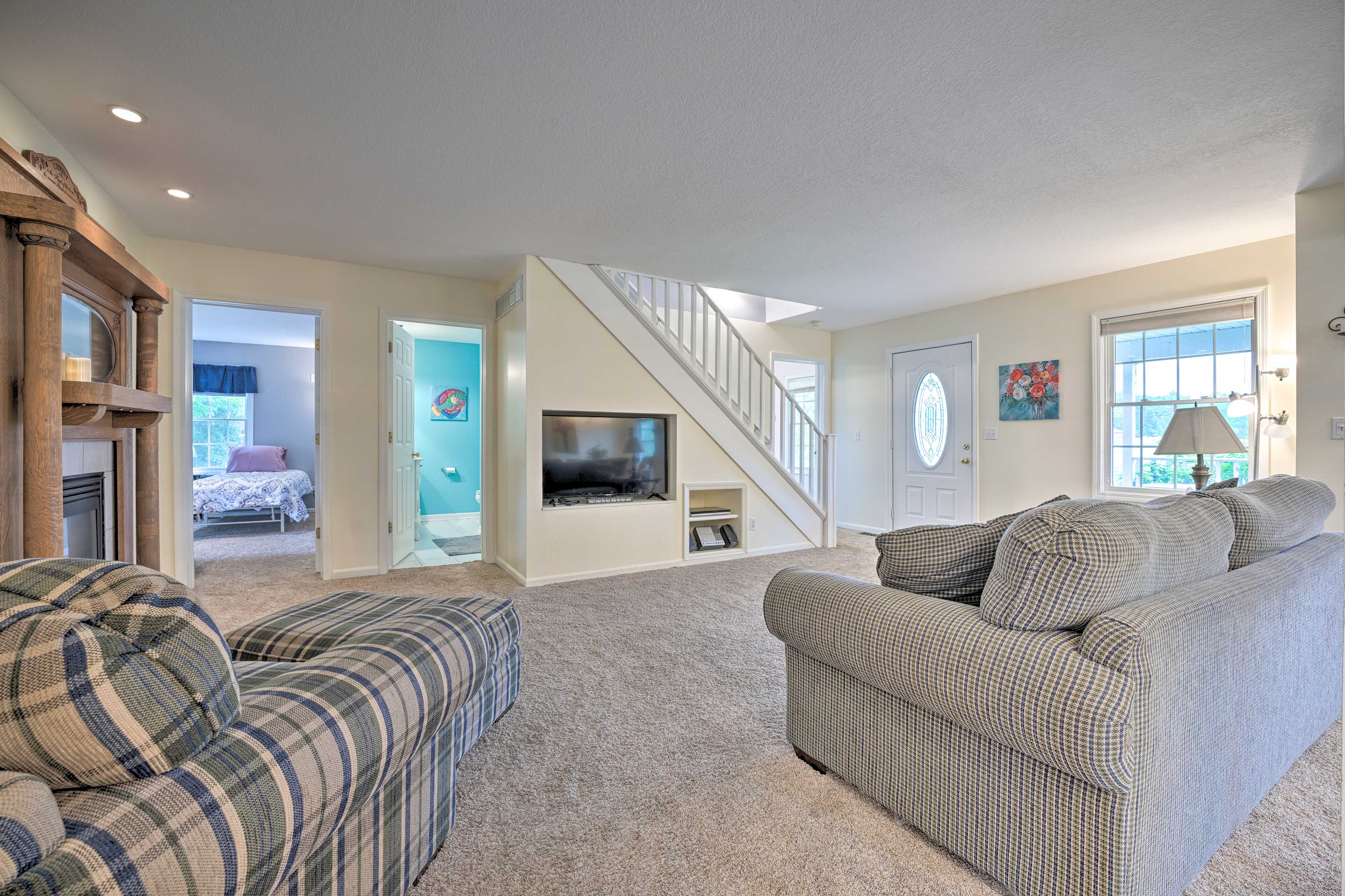 Living Room | Main House | Smart TV | Steps Required to Access Property