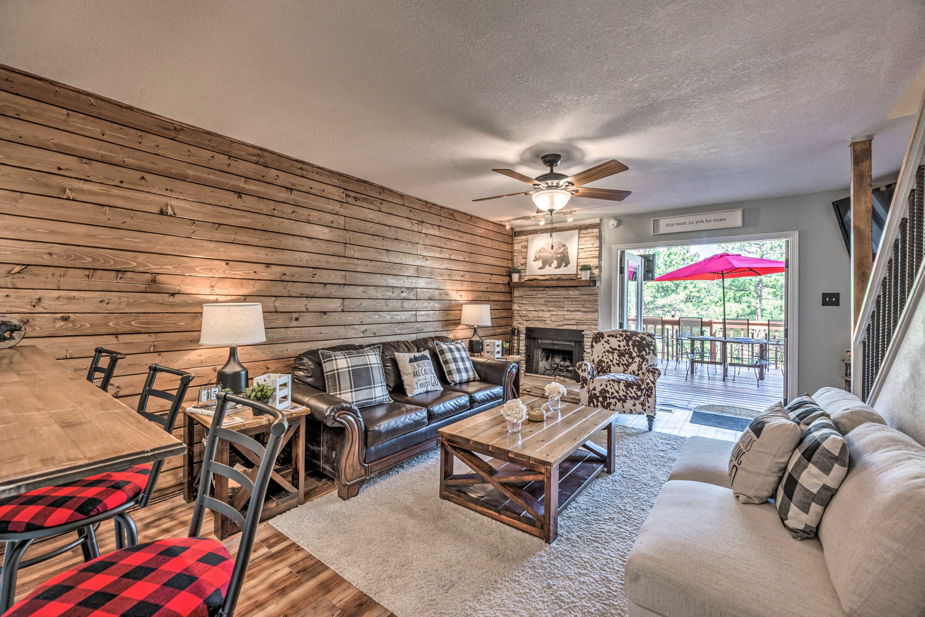 Living Room | Gas Fireplace | Sleeper Sofa | Central Heating & A/C