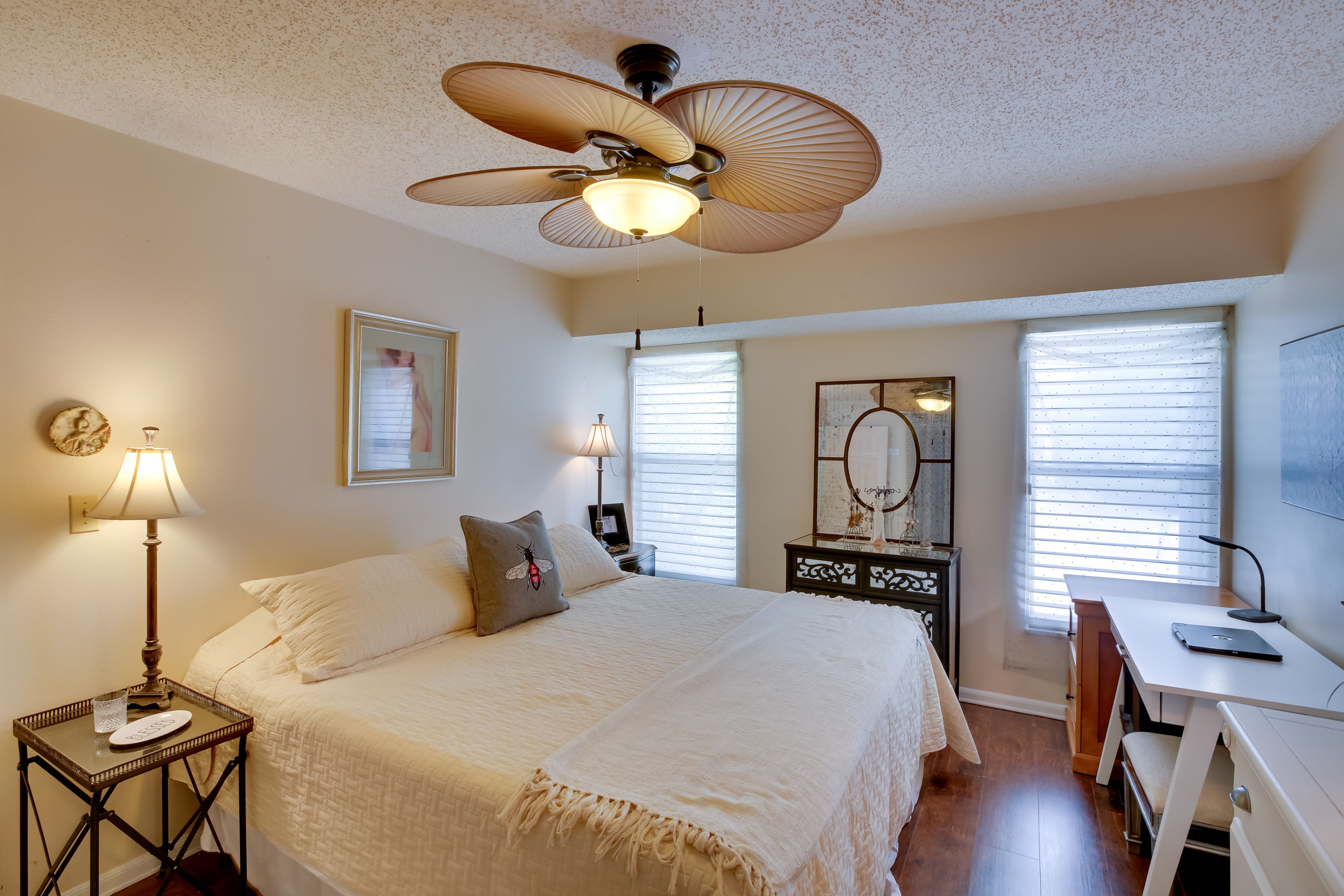 Bedroom | California King Bed
