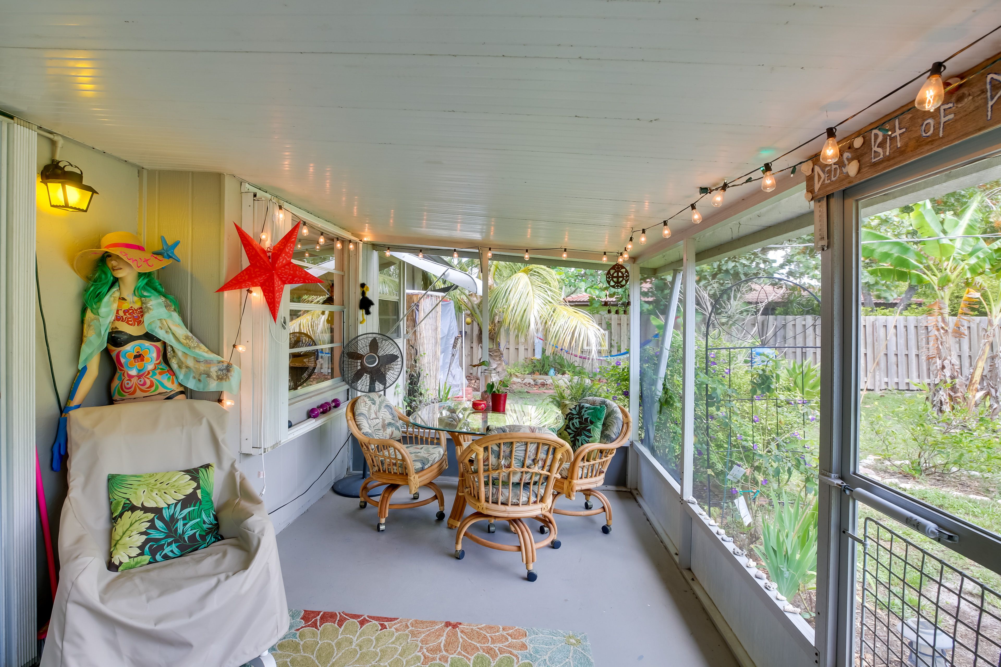 Screened-In Patio