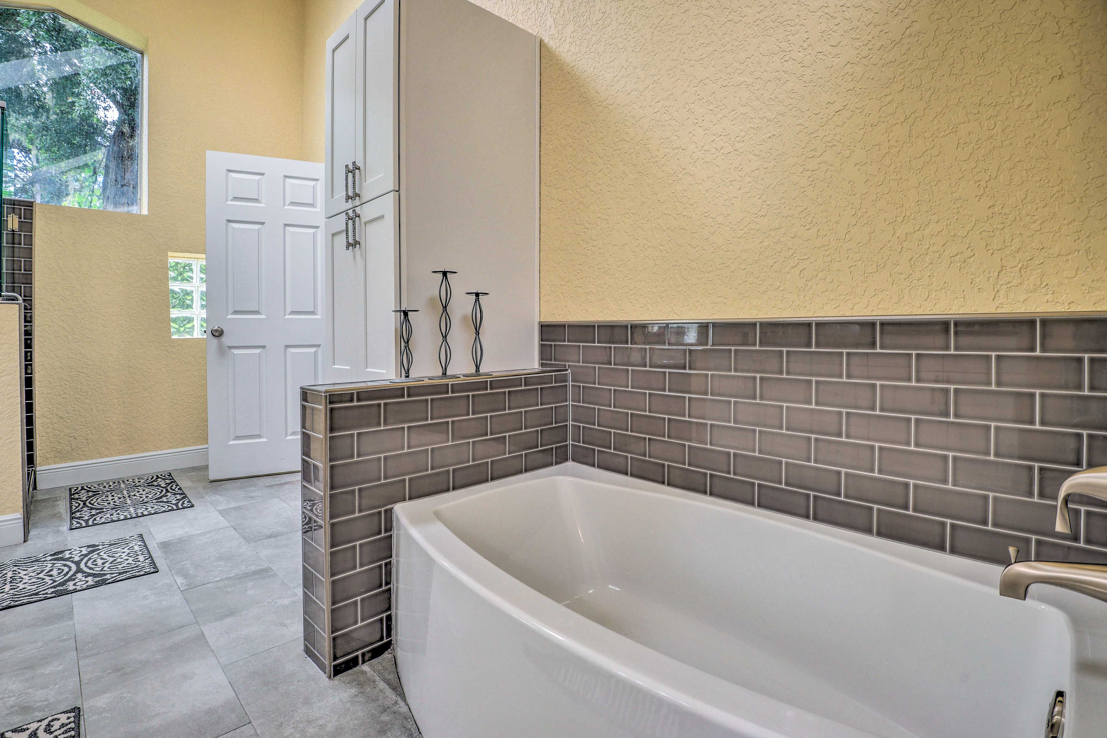 En-Suite Bath