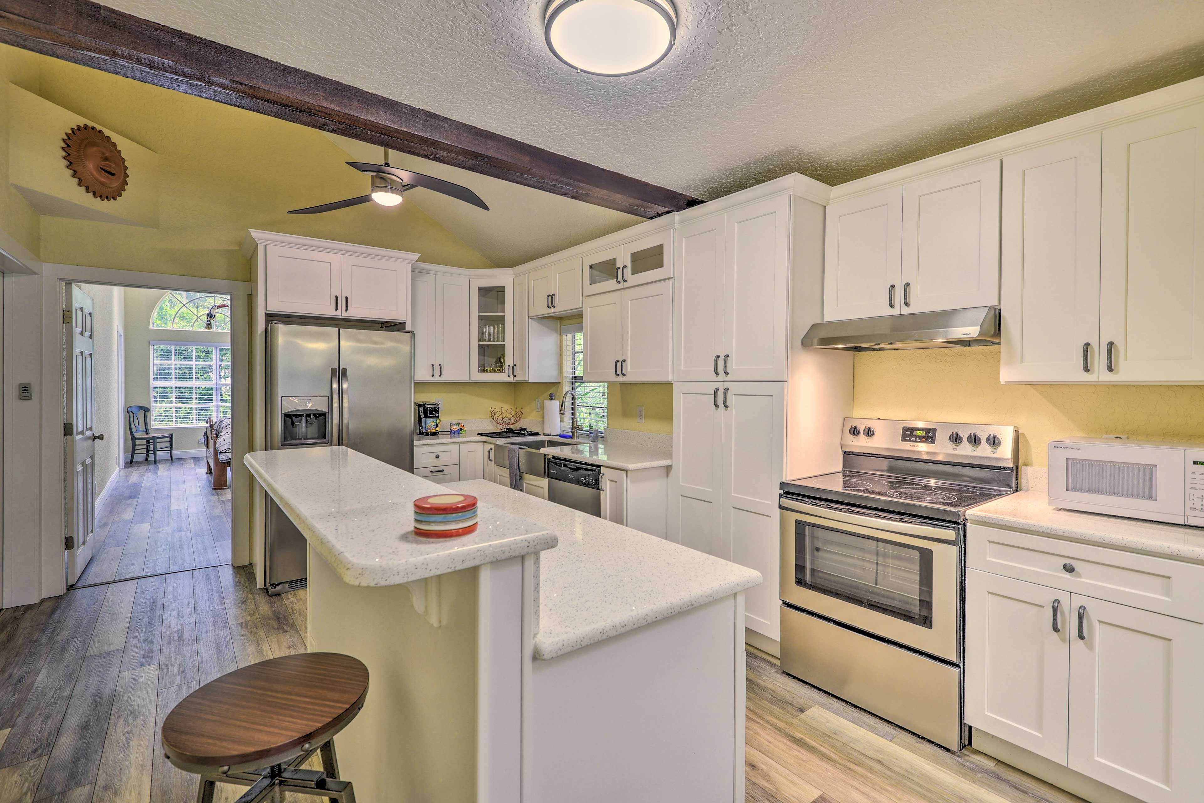Kitchen | Fully Equipped | Cooking Essentials | Spices