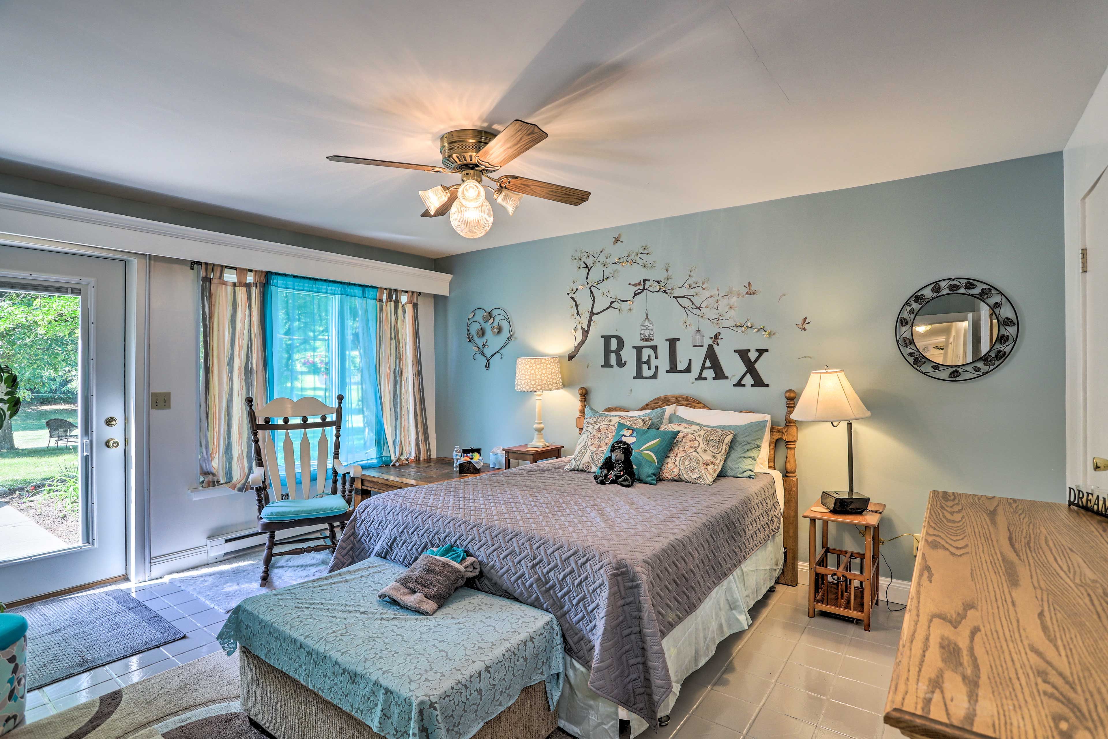 Bedroom 1 | King Bed