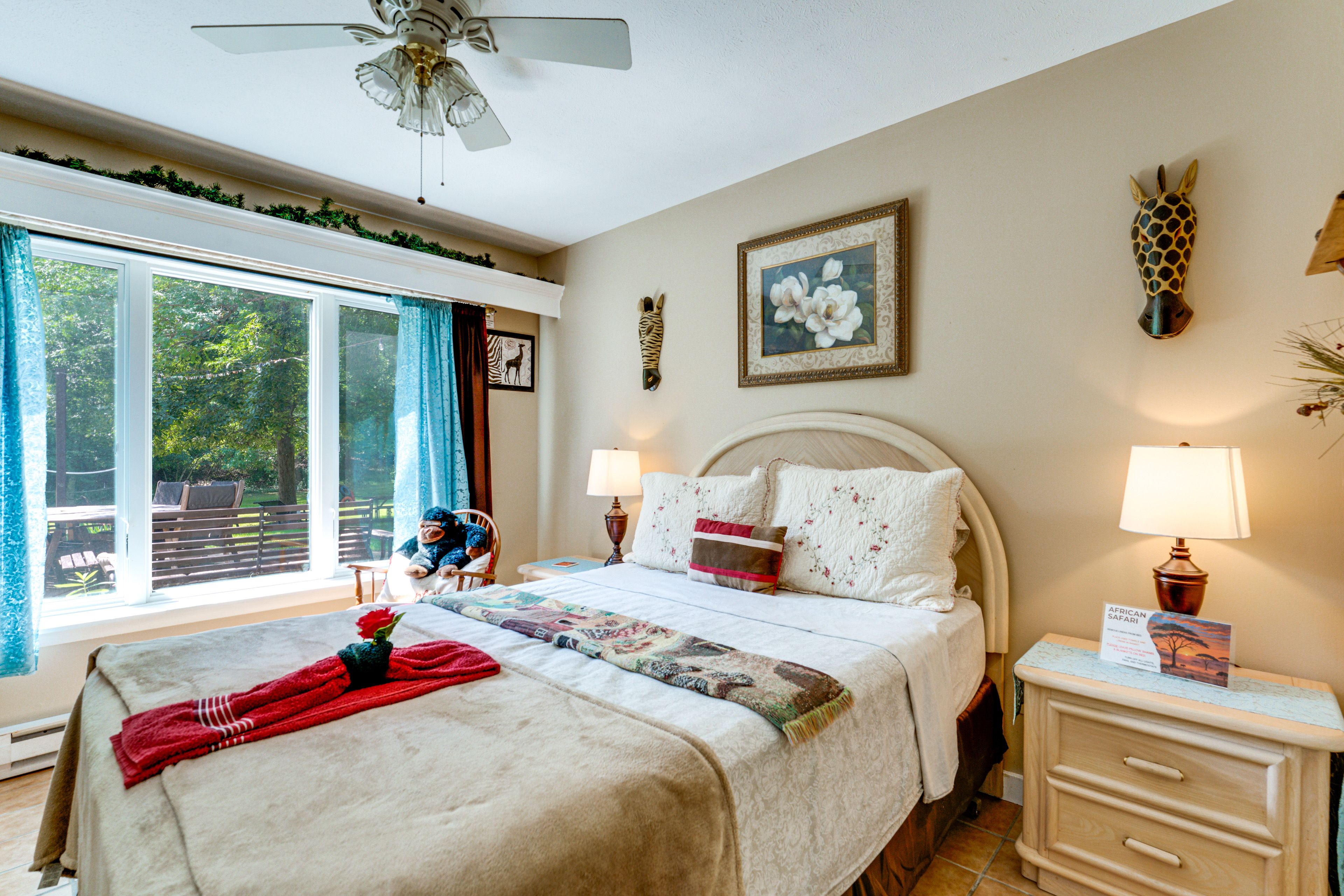 Bedroom 3 | Queen Bed