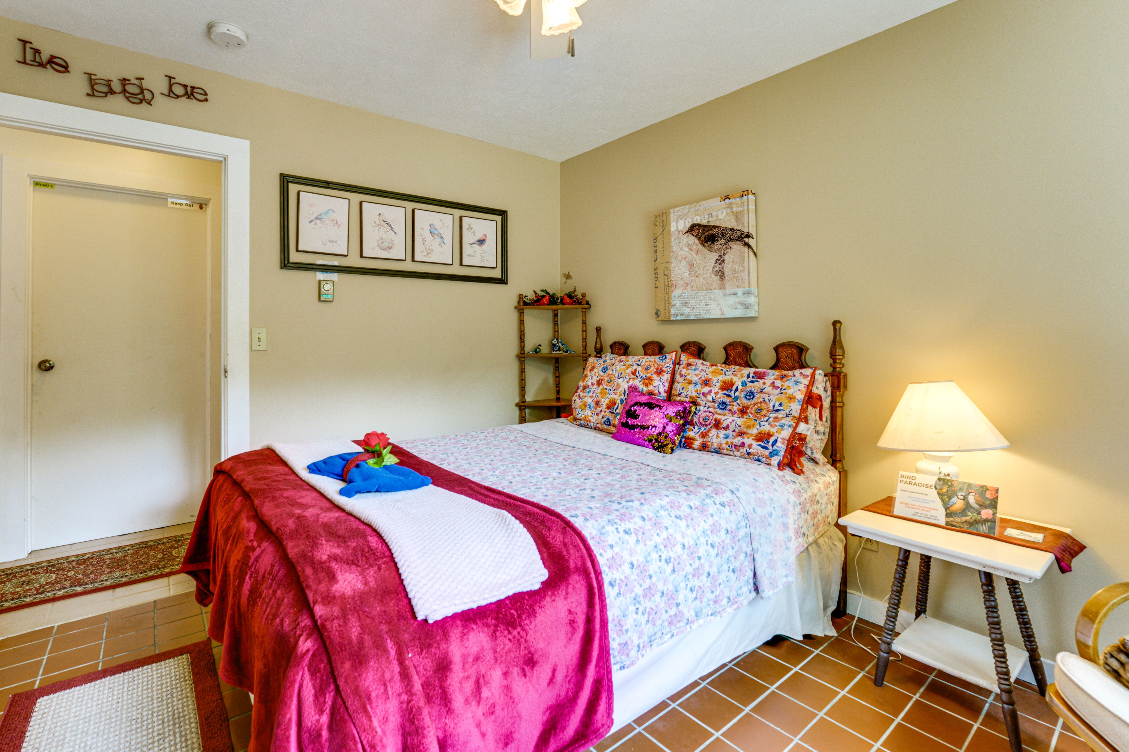 Bedroom 2 | Queen Bed