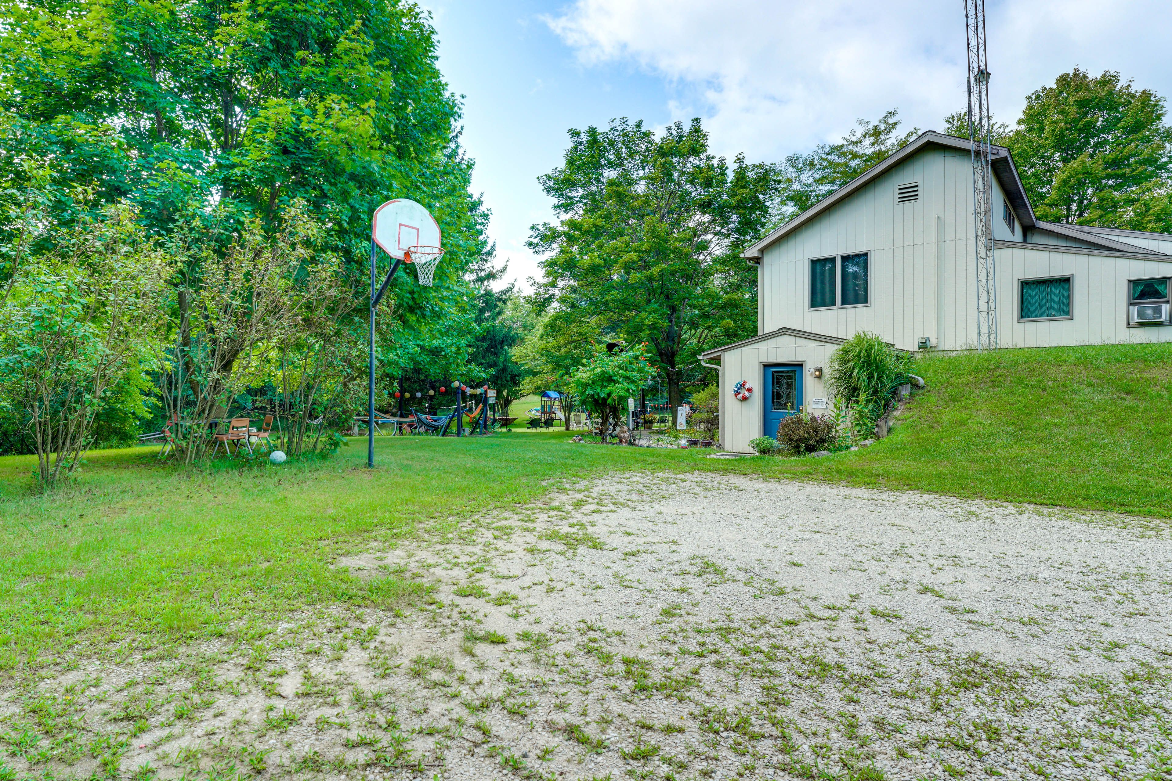 Driveway (4 Vehicles)