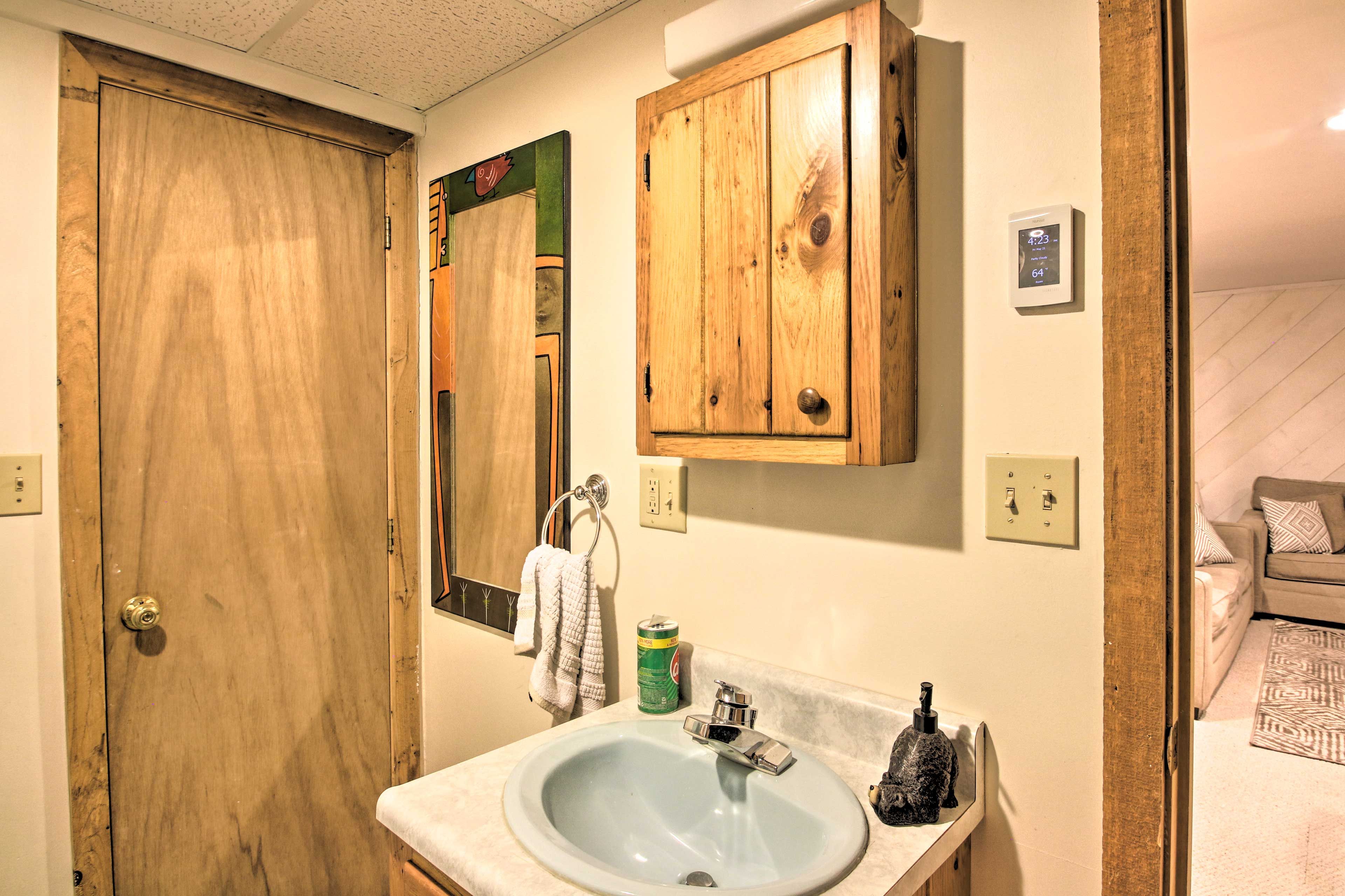 Full Bathroom