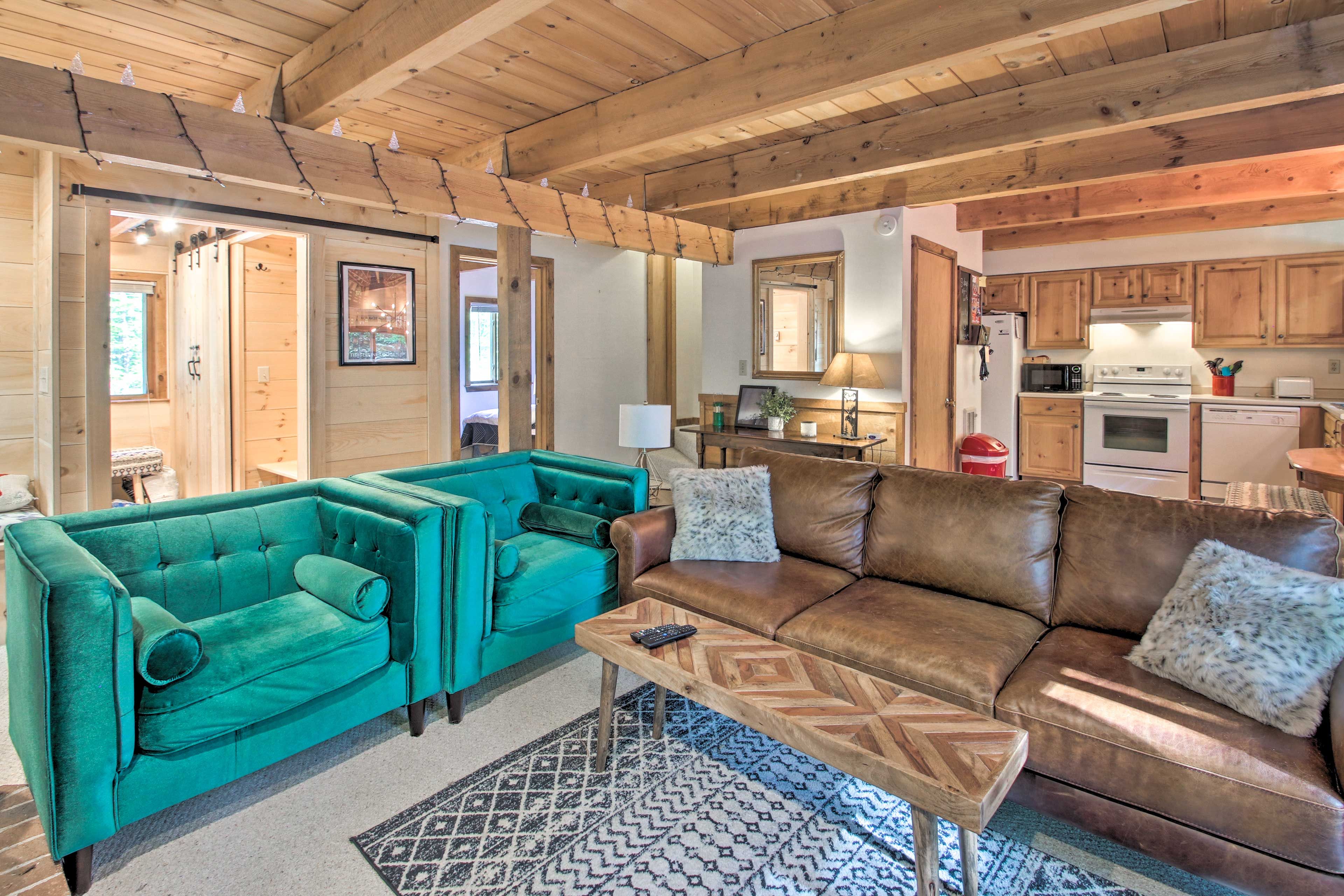 Living Room | Free WiFi