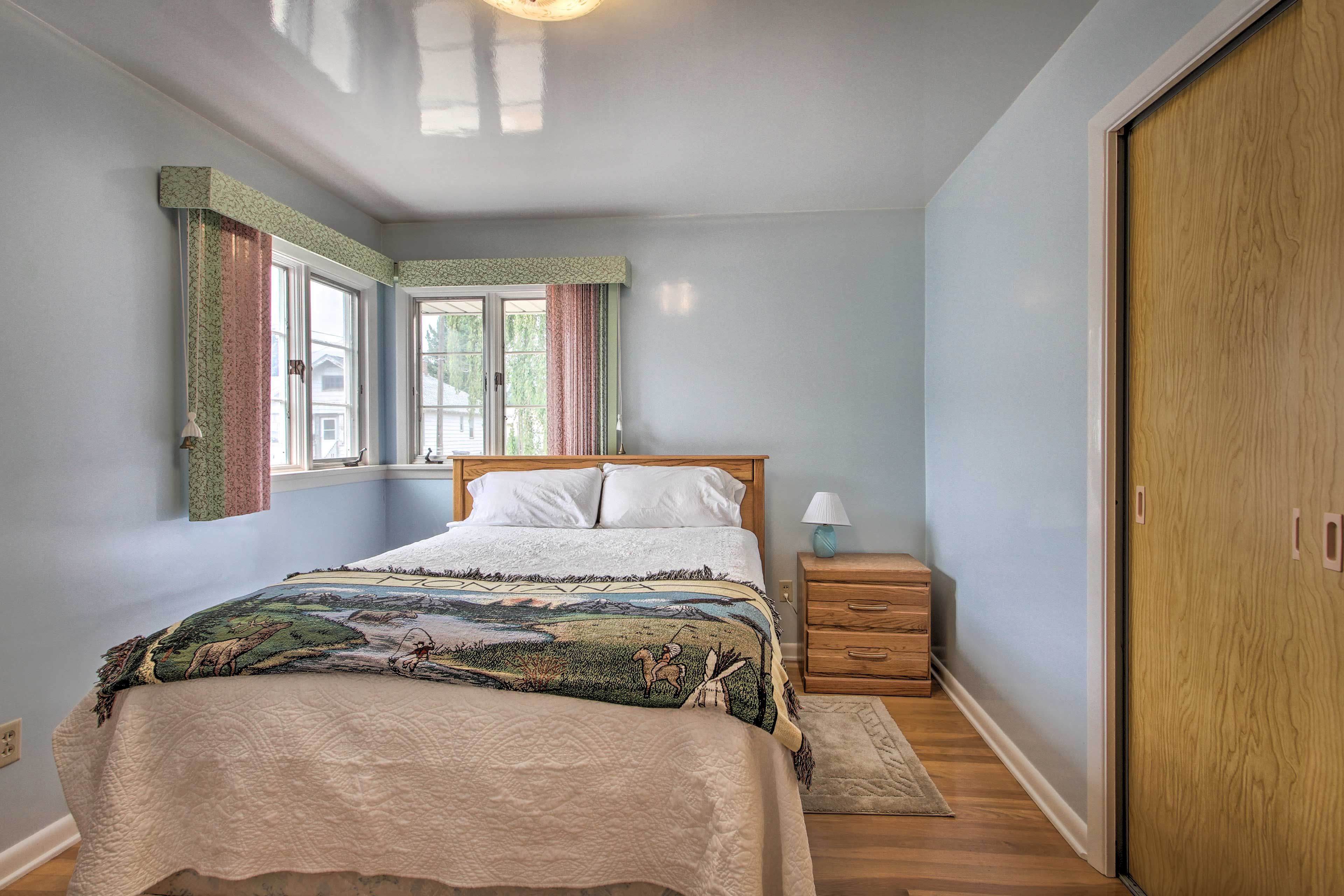 Bedroom 2 | 1st Floor