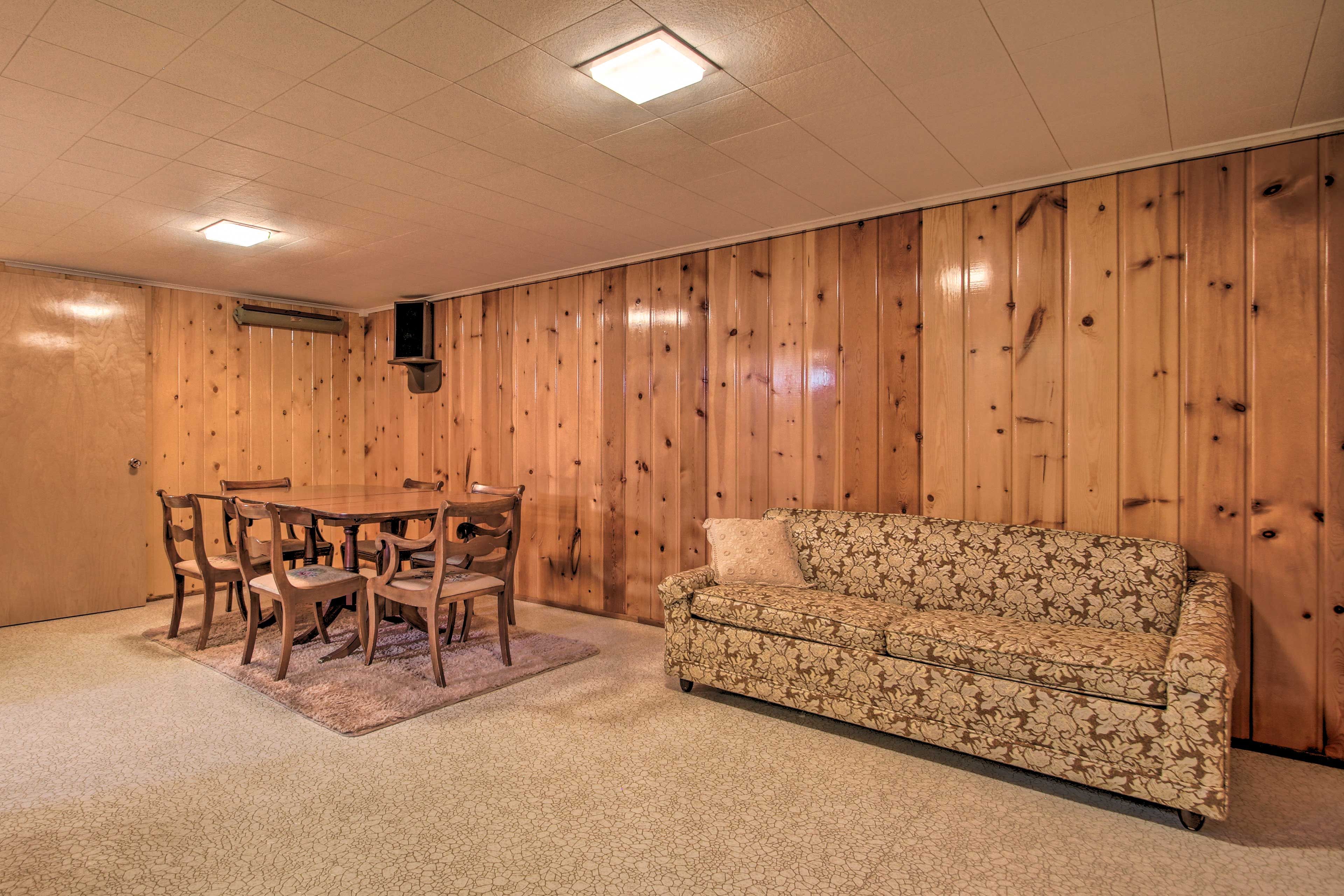 Basement | Sleeper Sofa