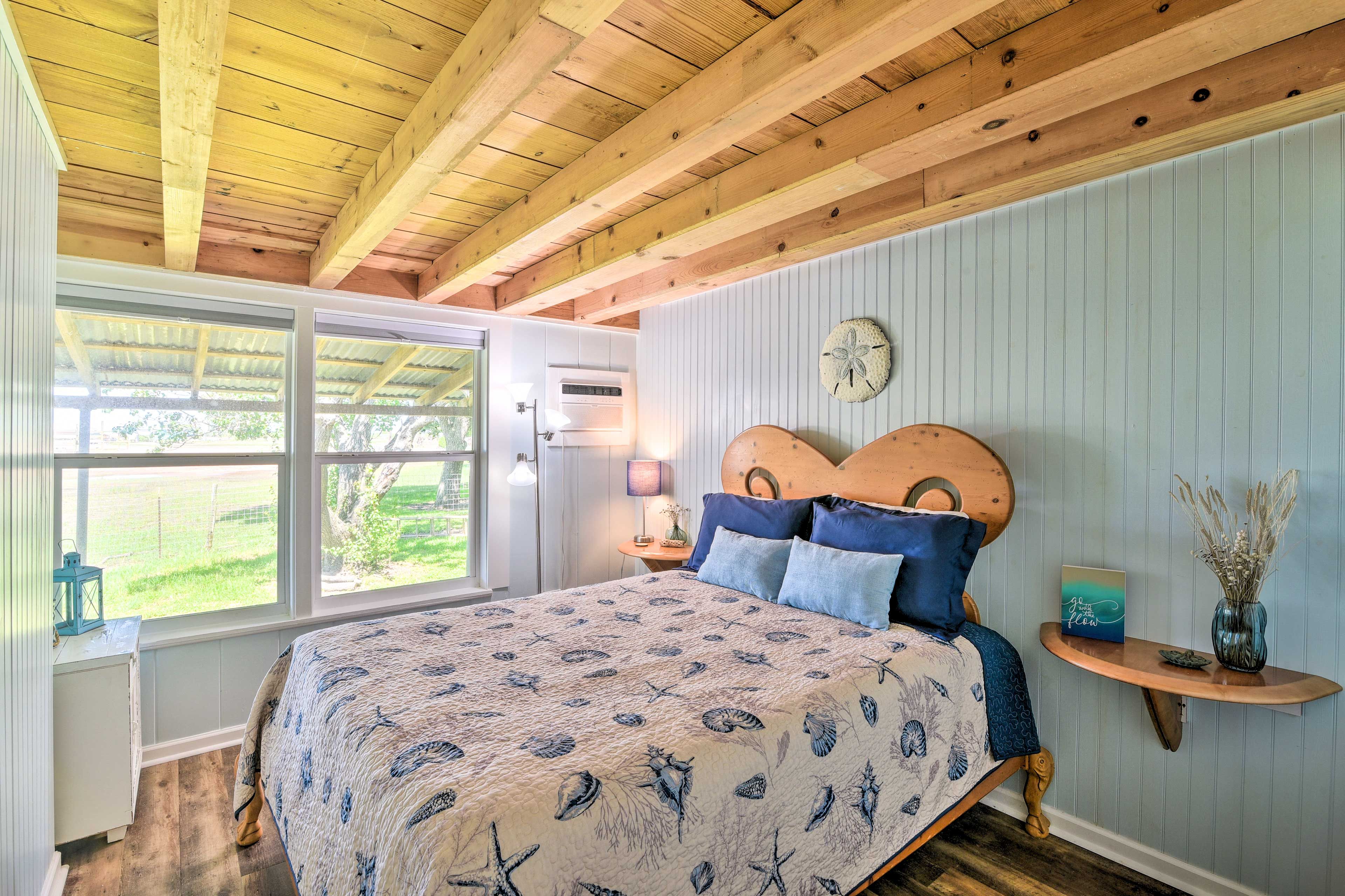 Bedroom 2 | Linens Provided