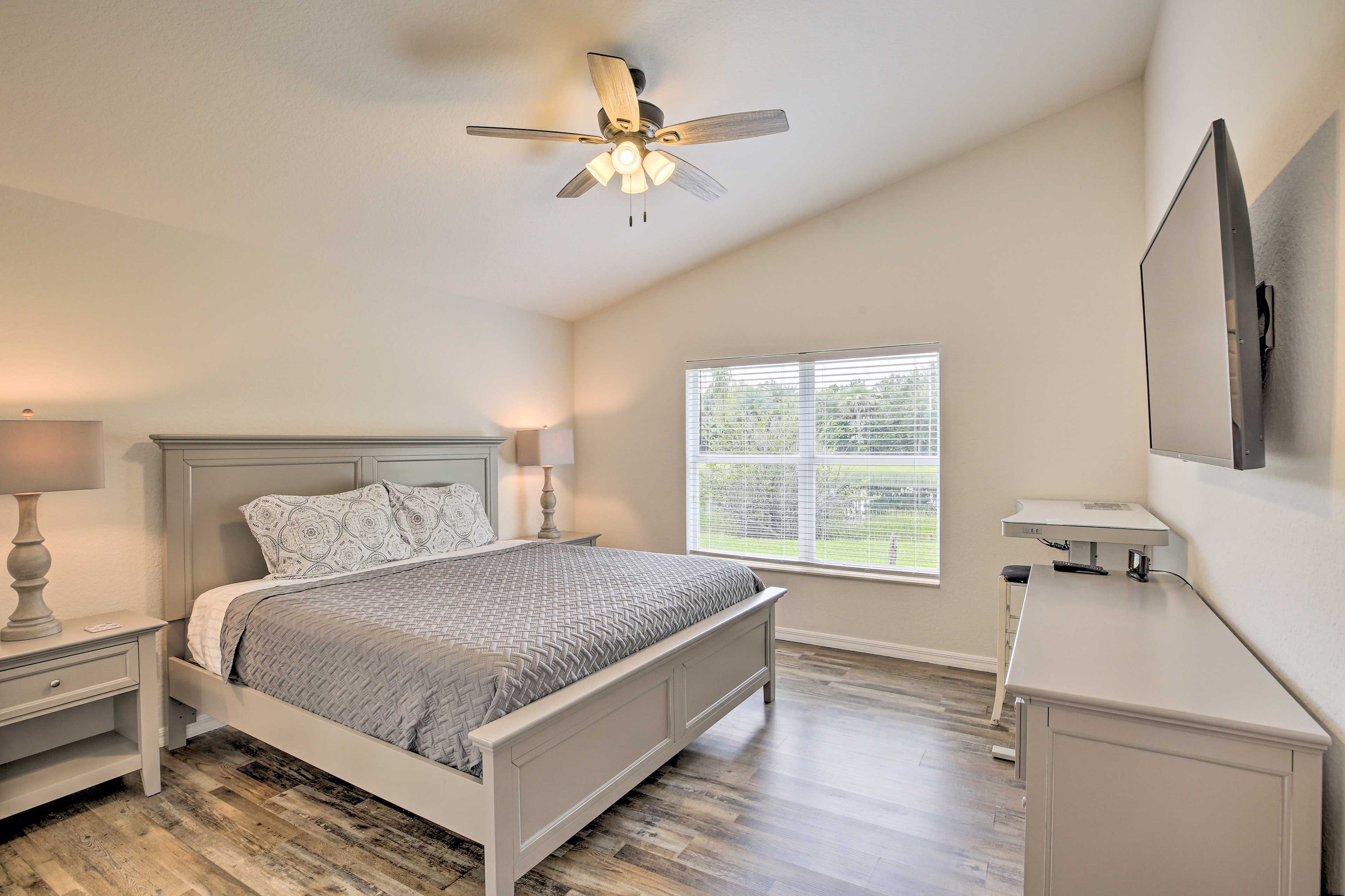 Bedroom 1 | Linens Provided