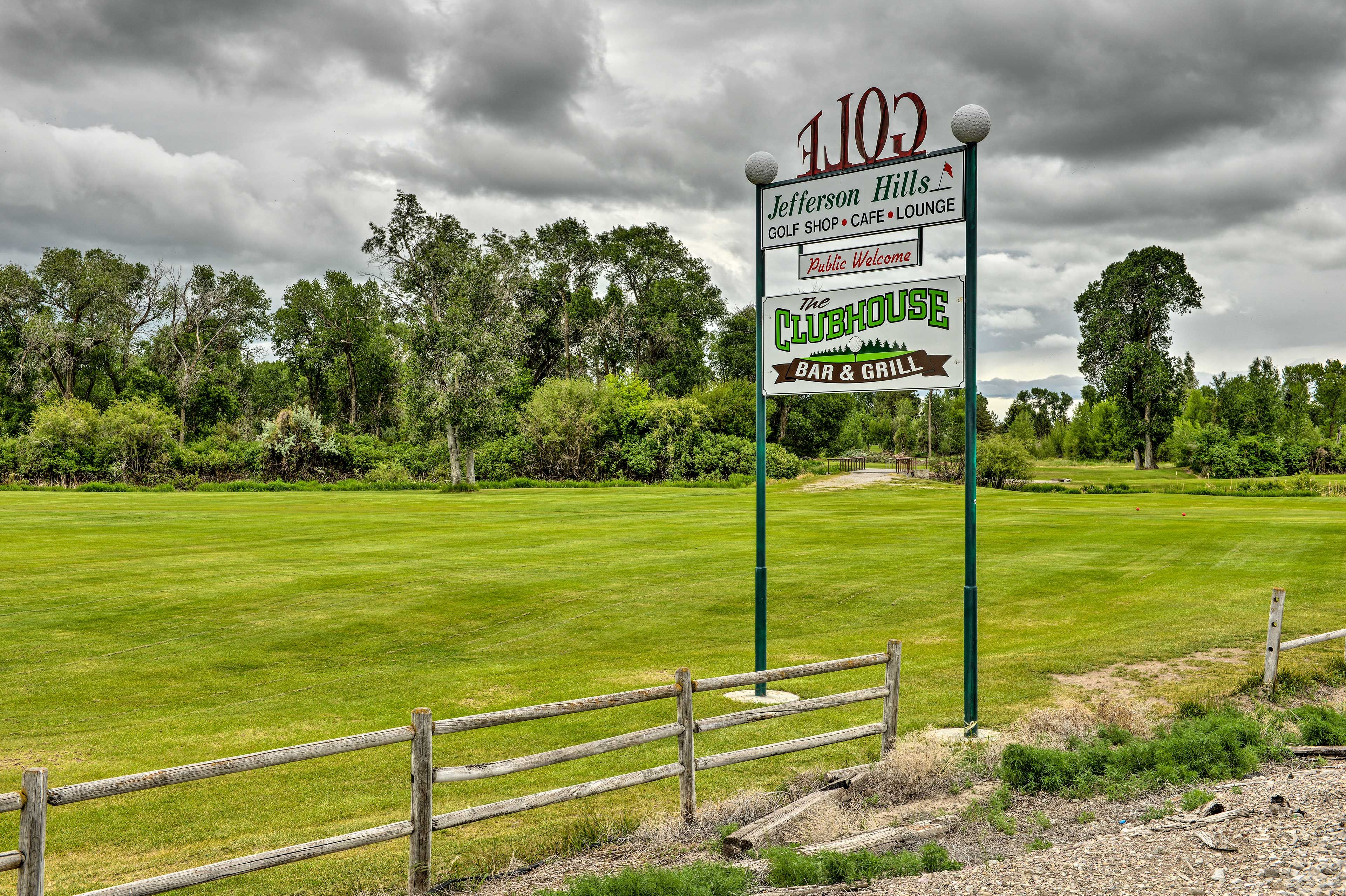 Jefferson Hills Golf Course | 1/2 Mile Away