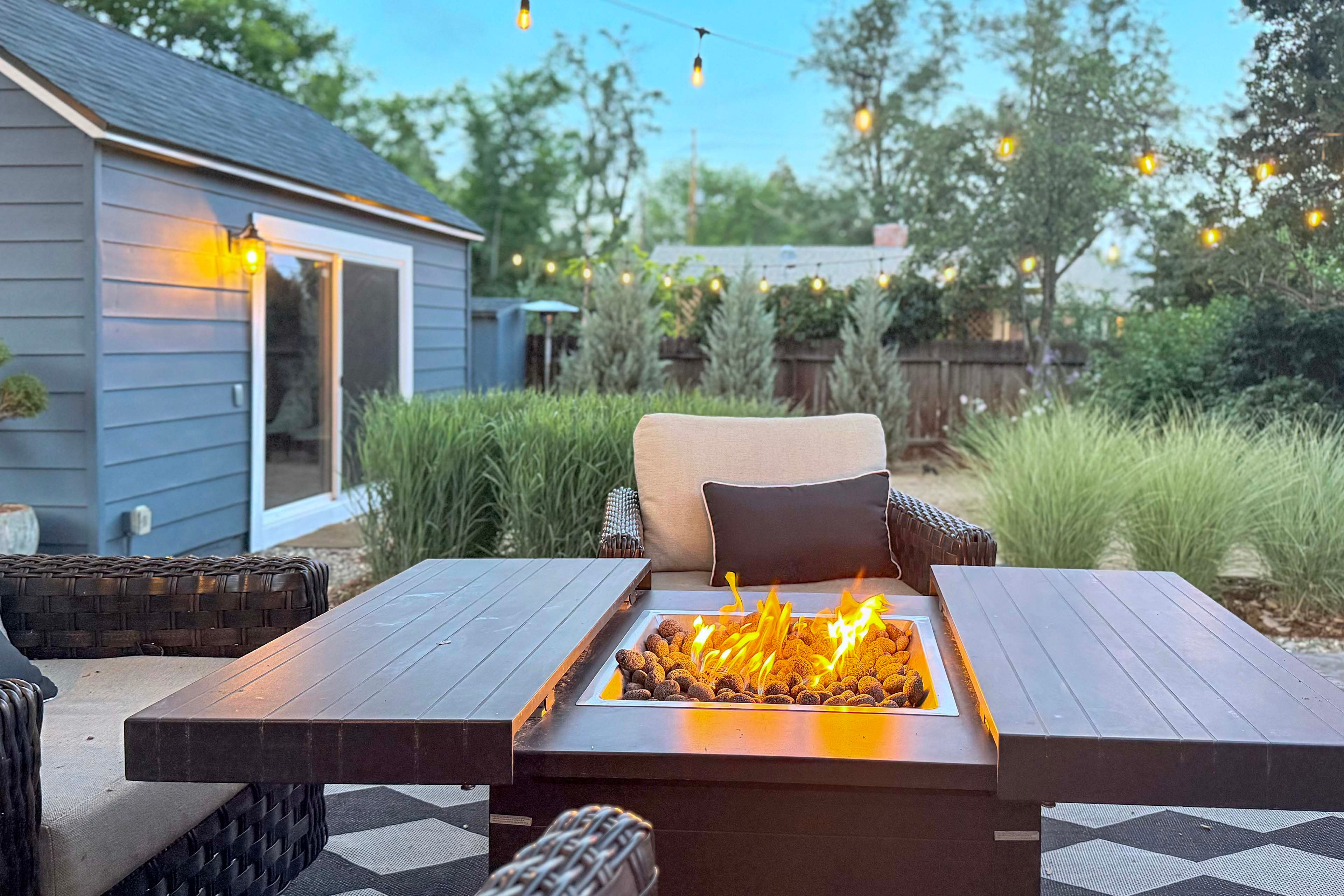 Deck | Fire Pit Table