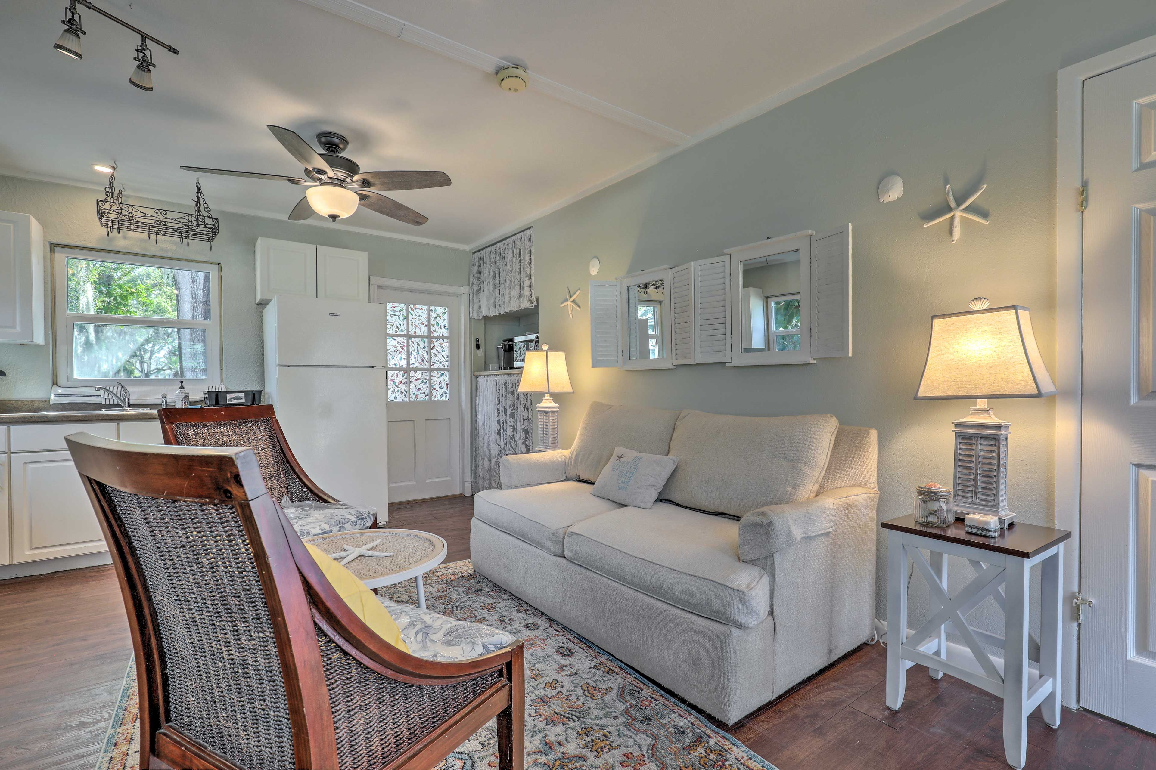 Living Room | Free WiFi