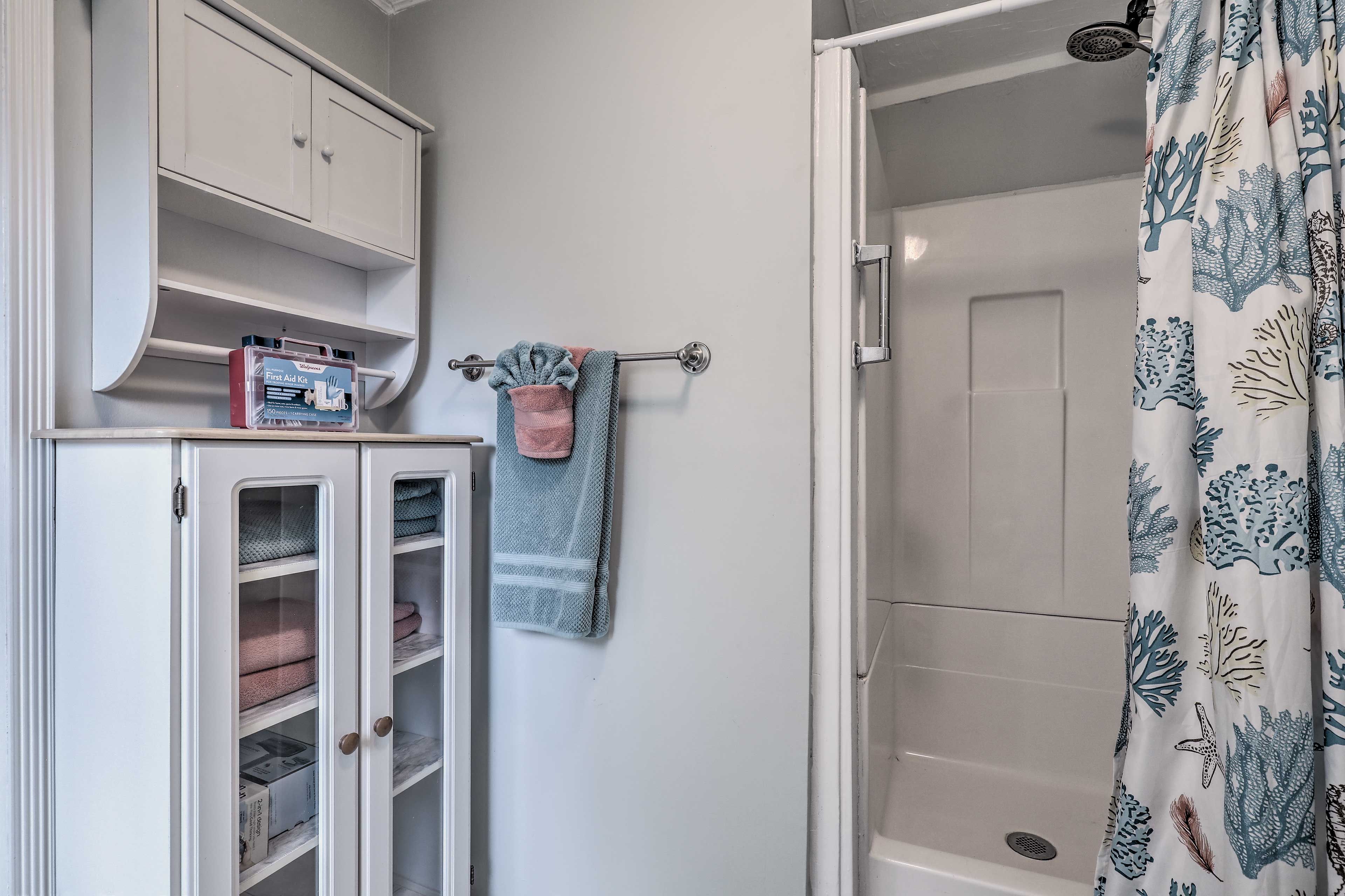 Full Bathroom