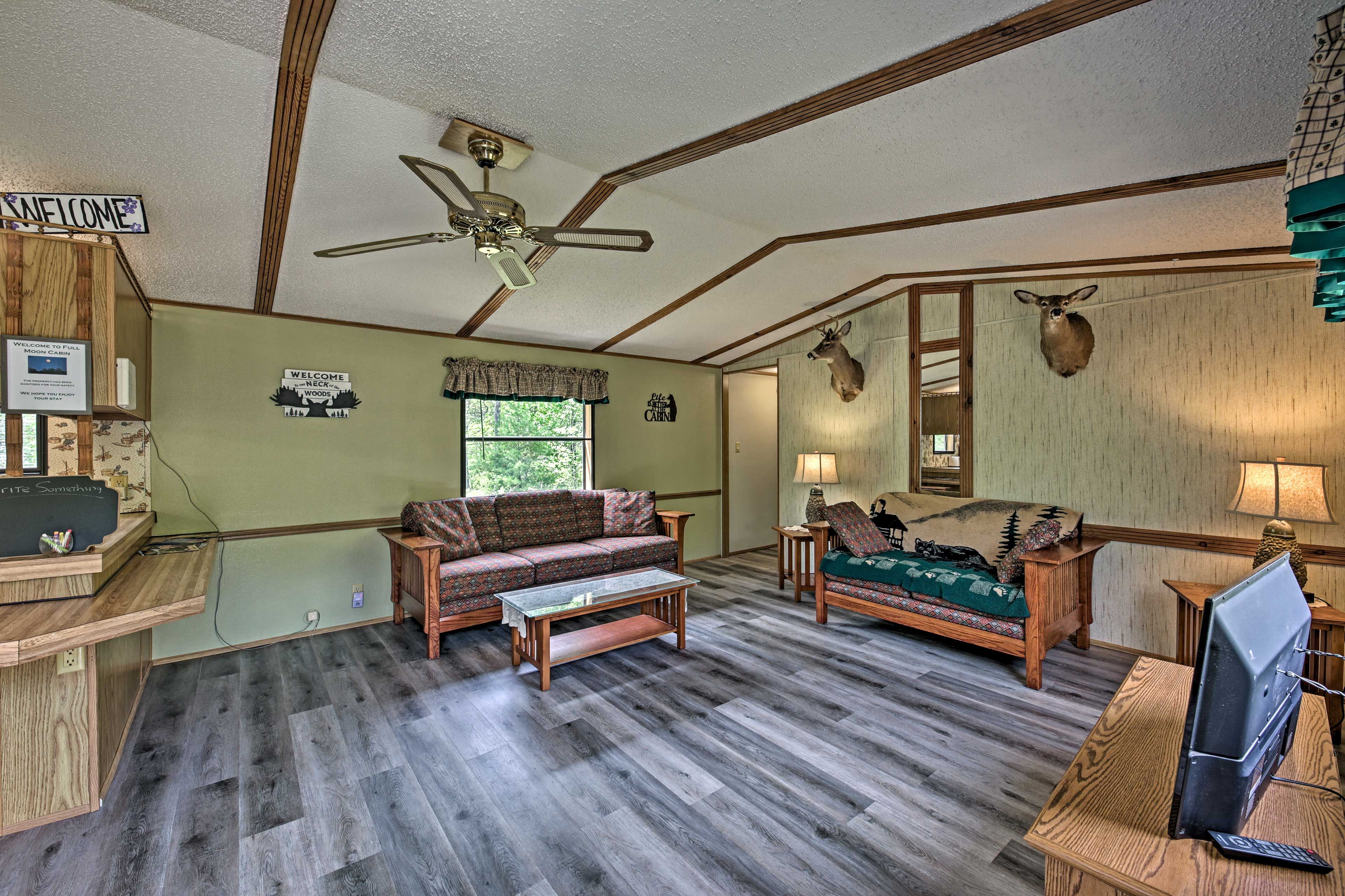 Living Room | Air Conditioning