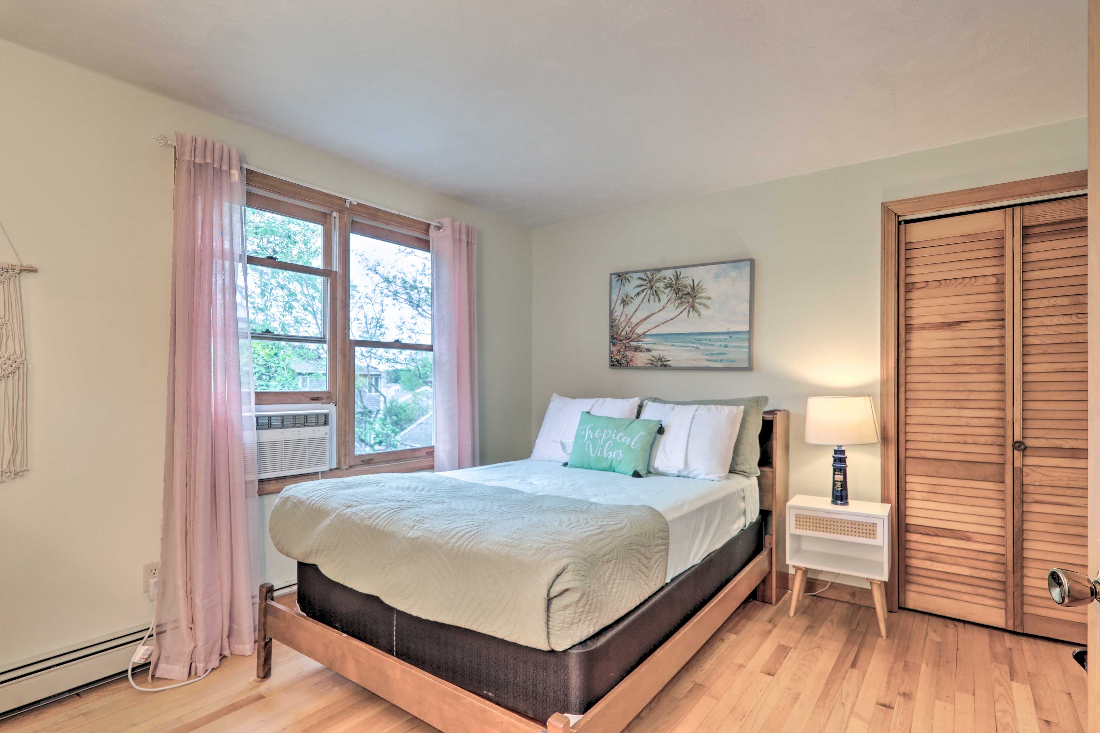 Bedroom 2 | Full Bed | 2nd Floor