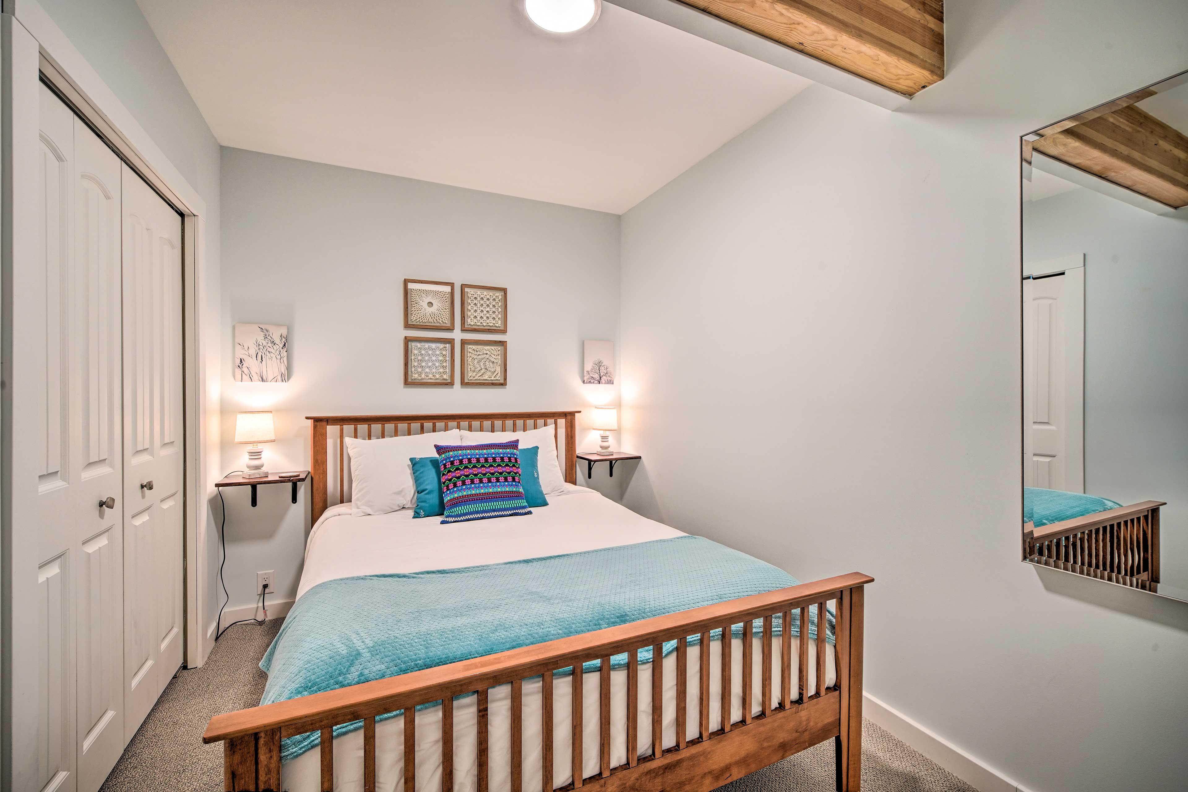 Bedroom 3 | Queen Bed | Ground Floor