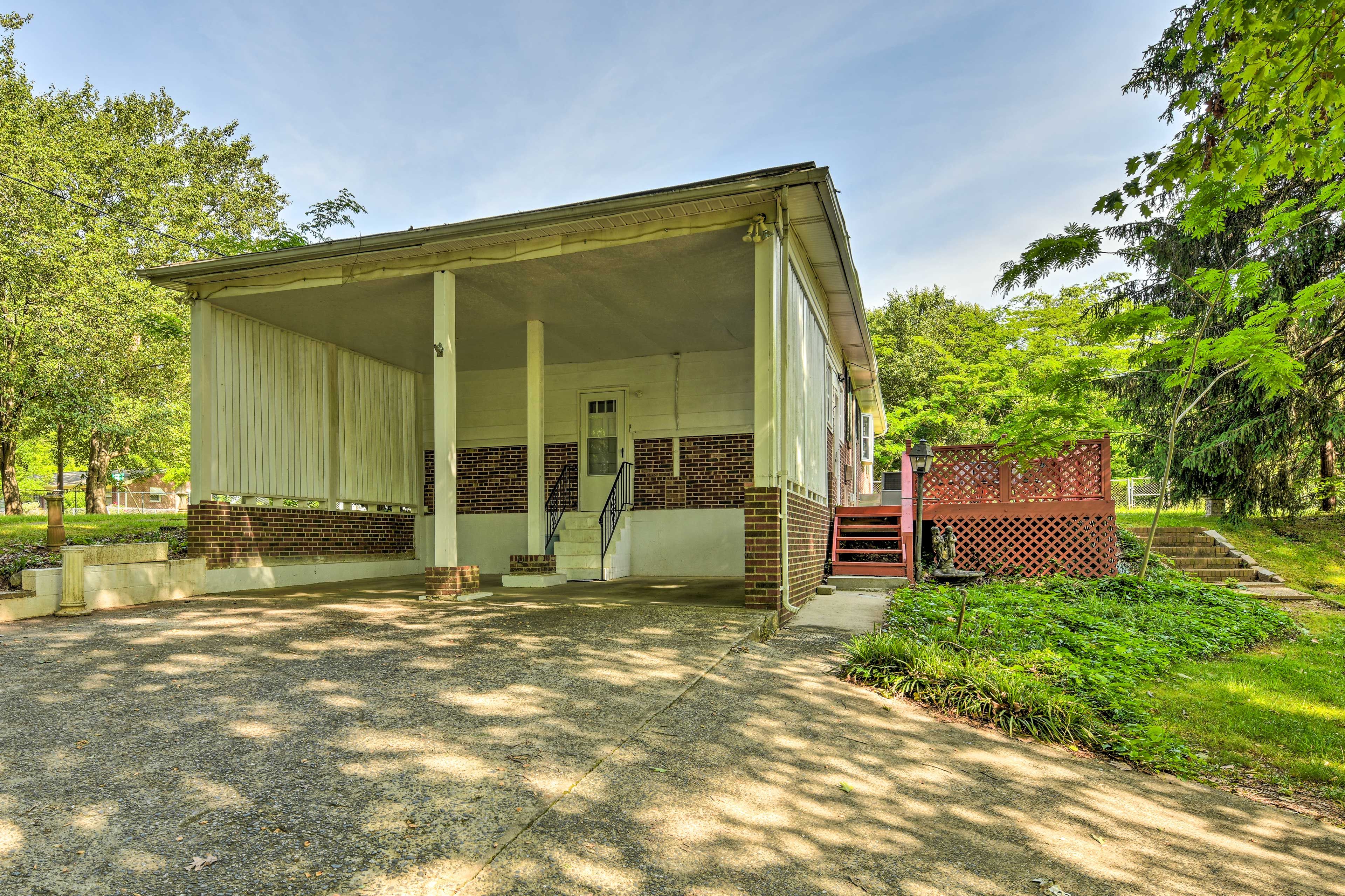 Parking | Driveway (2 Vehicles) | RV Parking Allowed On-Site