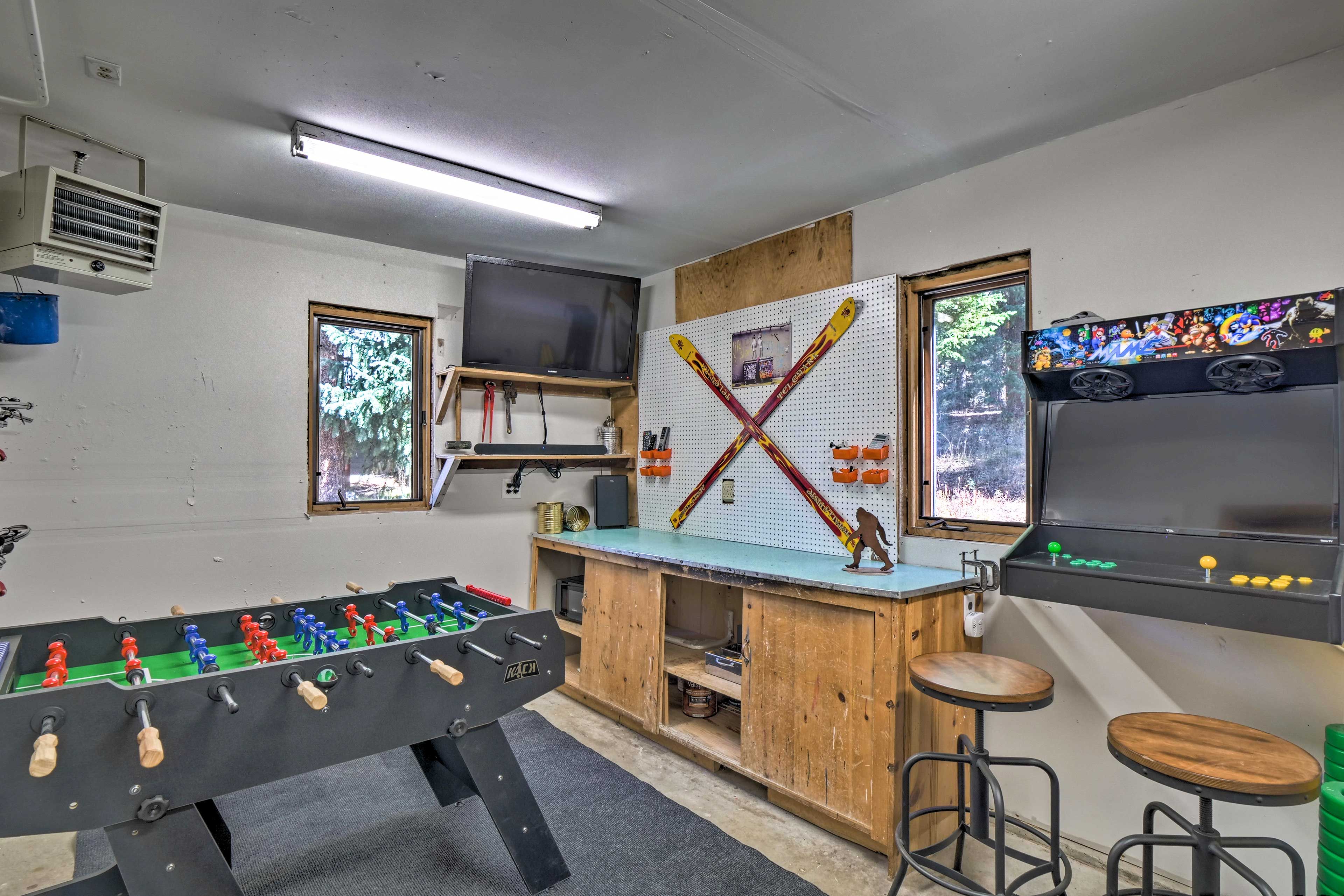 Game Room | Cable TV