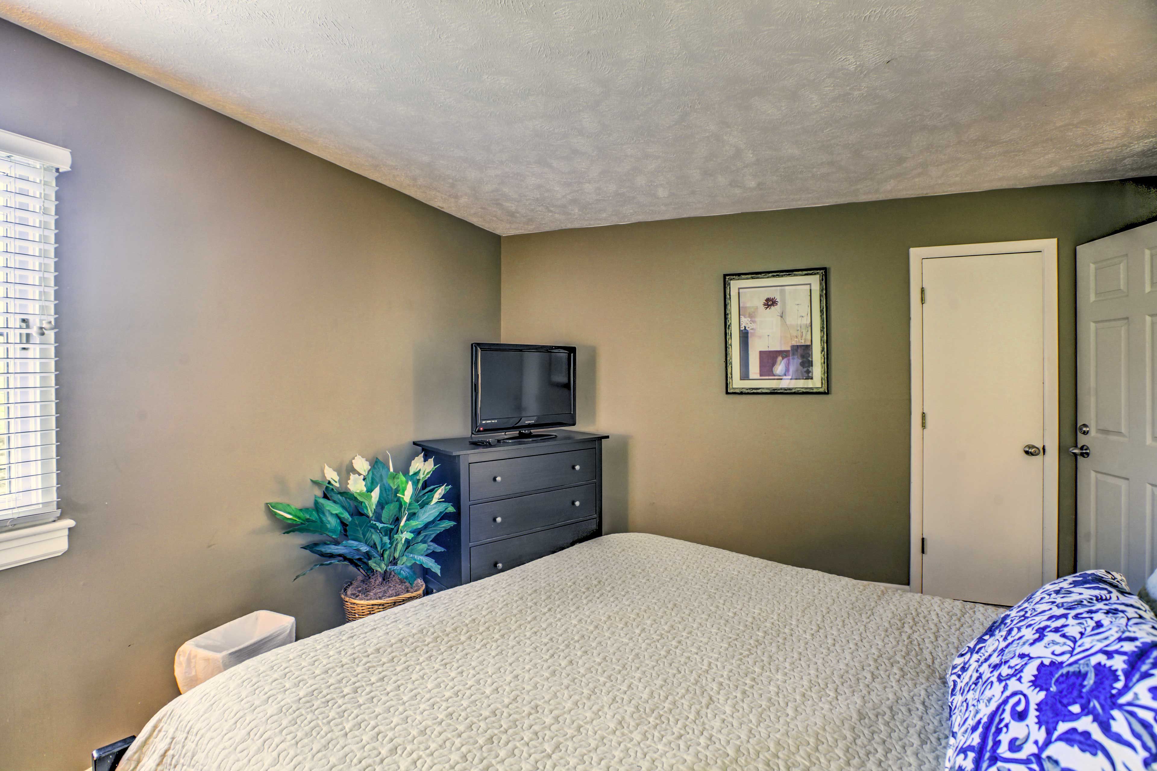 Bedroom 2 | Smart TV