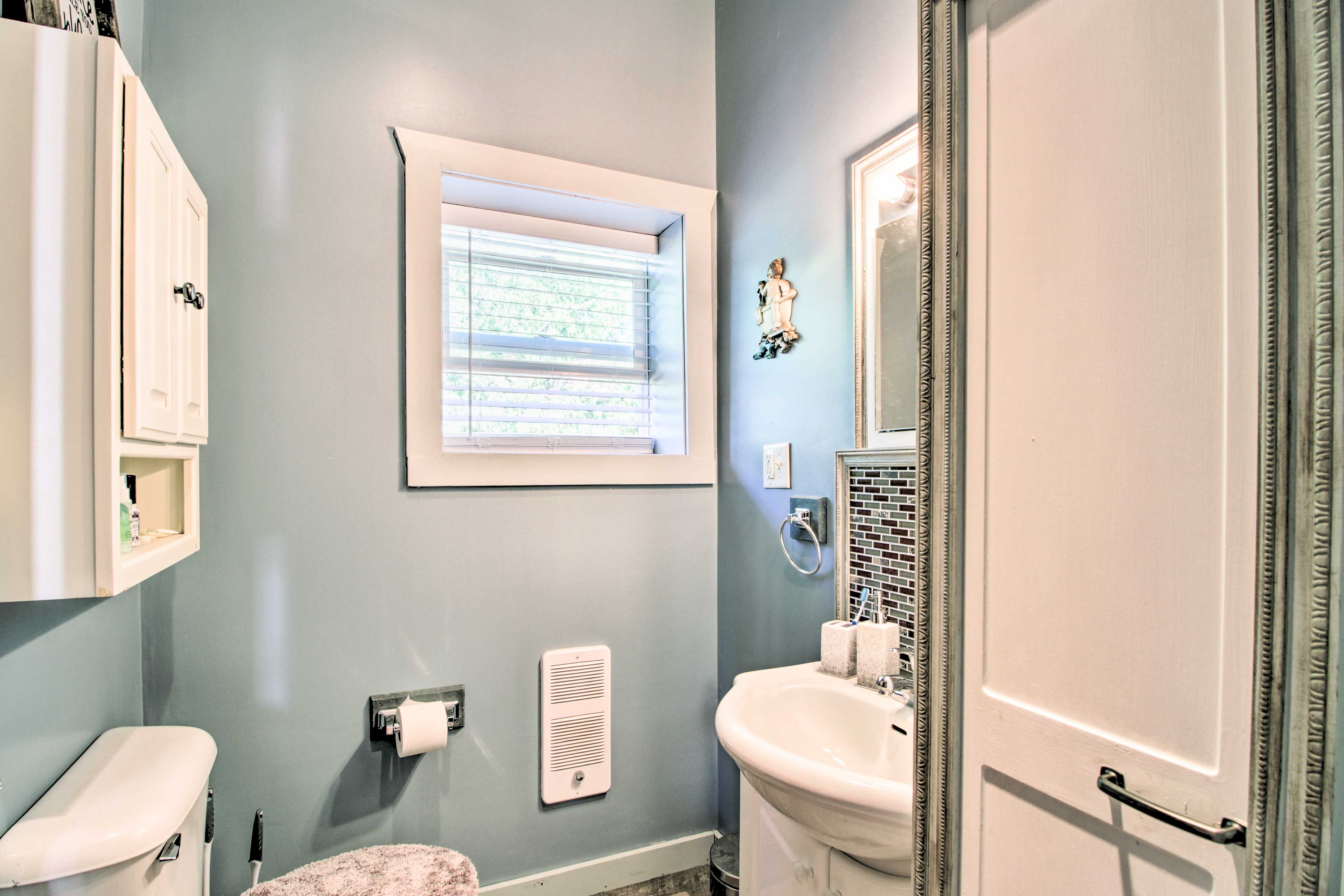 Full Bathroom