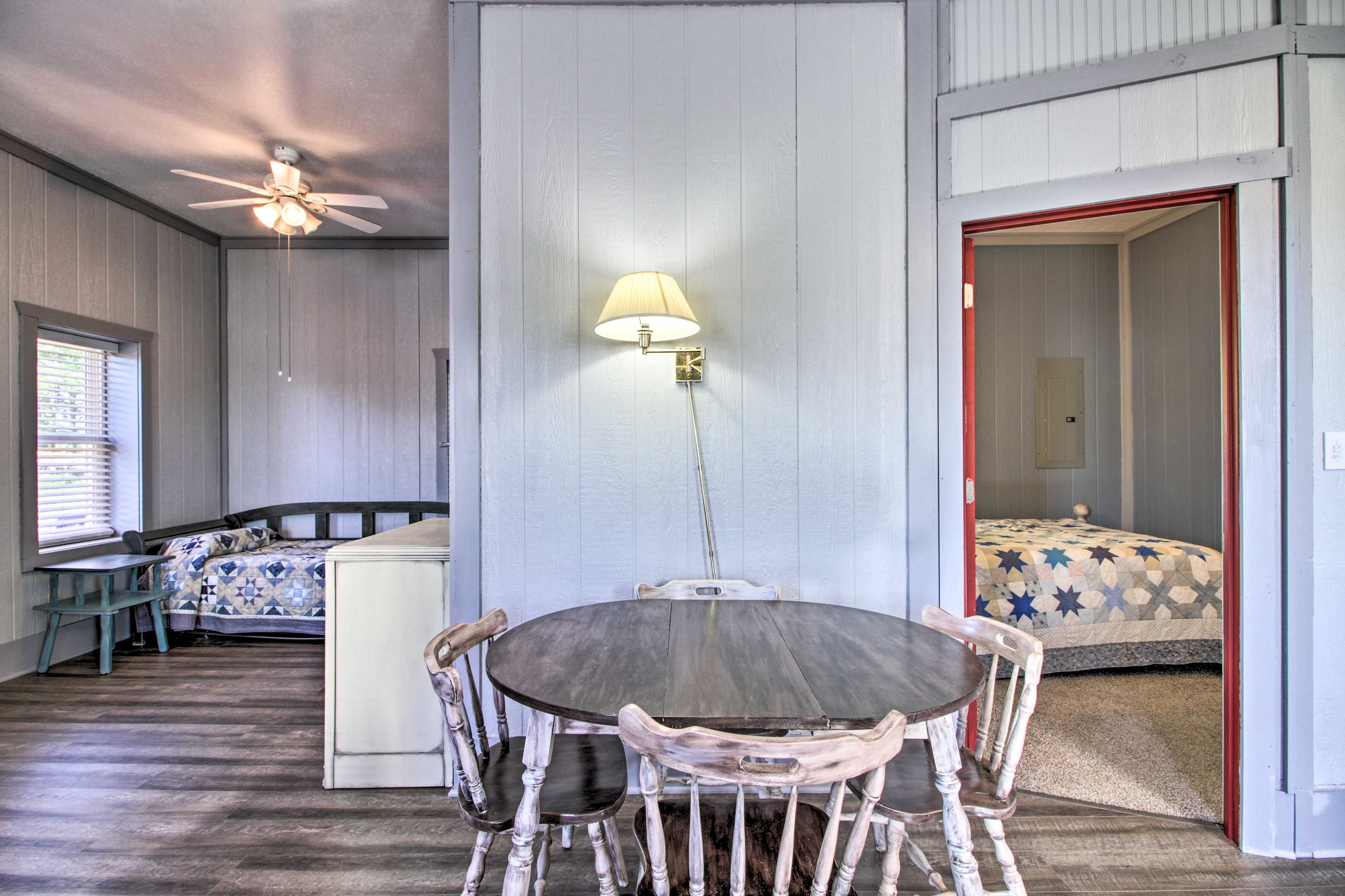 Dining Area | Dishware Provided