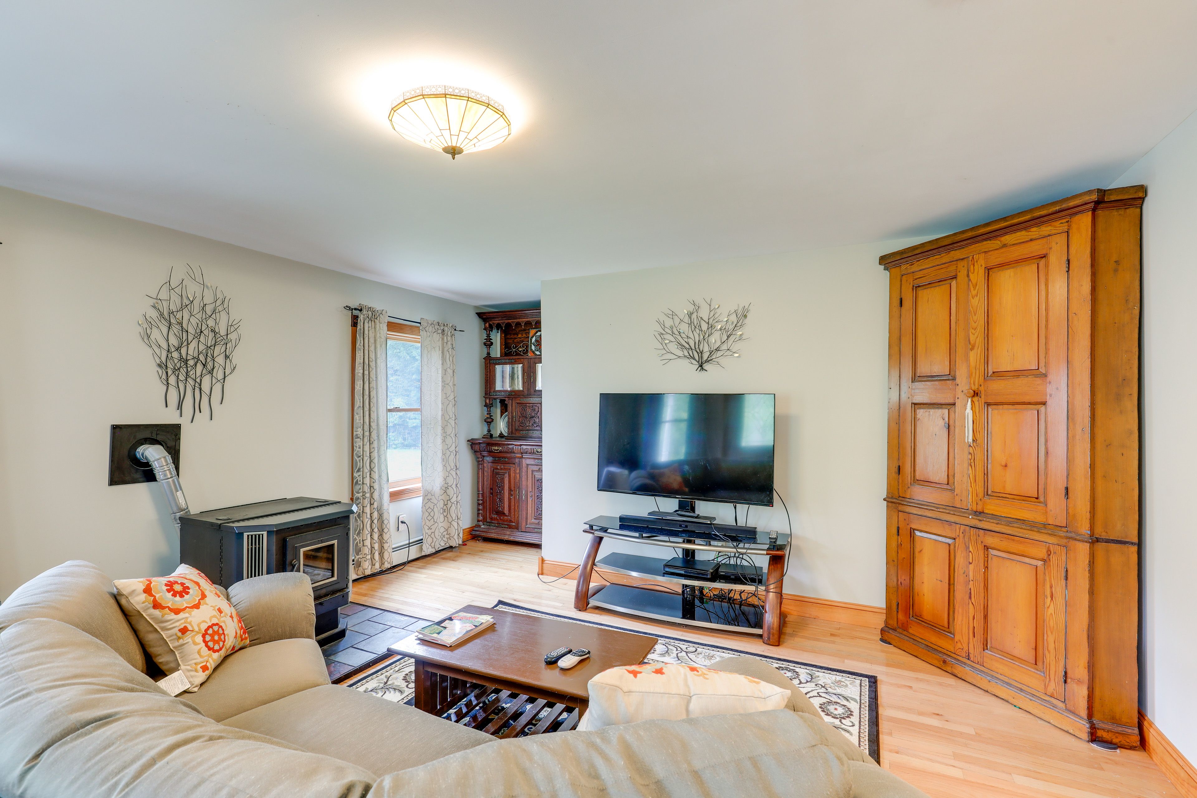Living Room | Access to Front Porch | Window A/C Unit