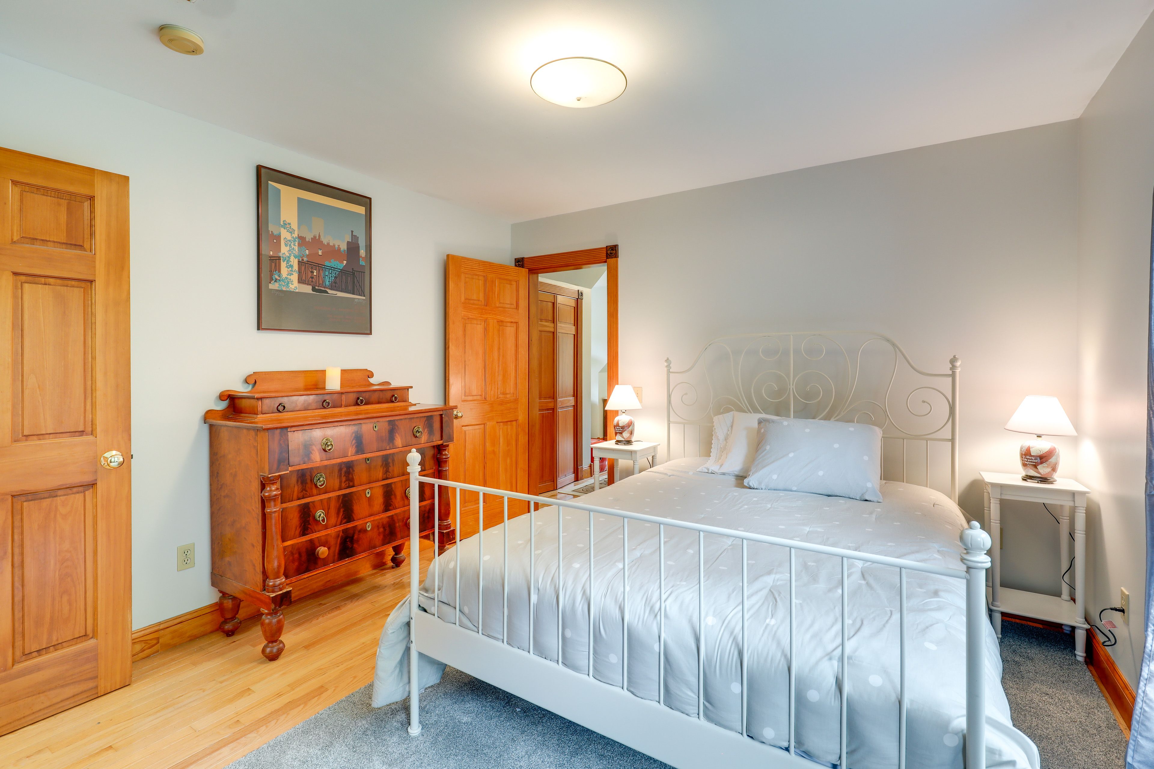 Bedroom 2 | Queen Bed