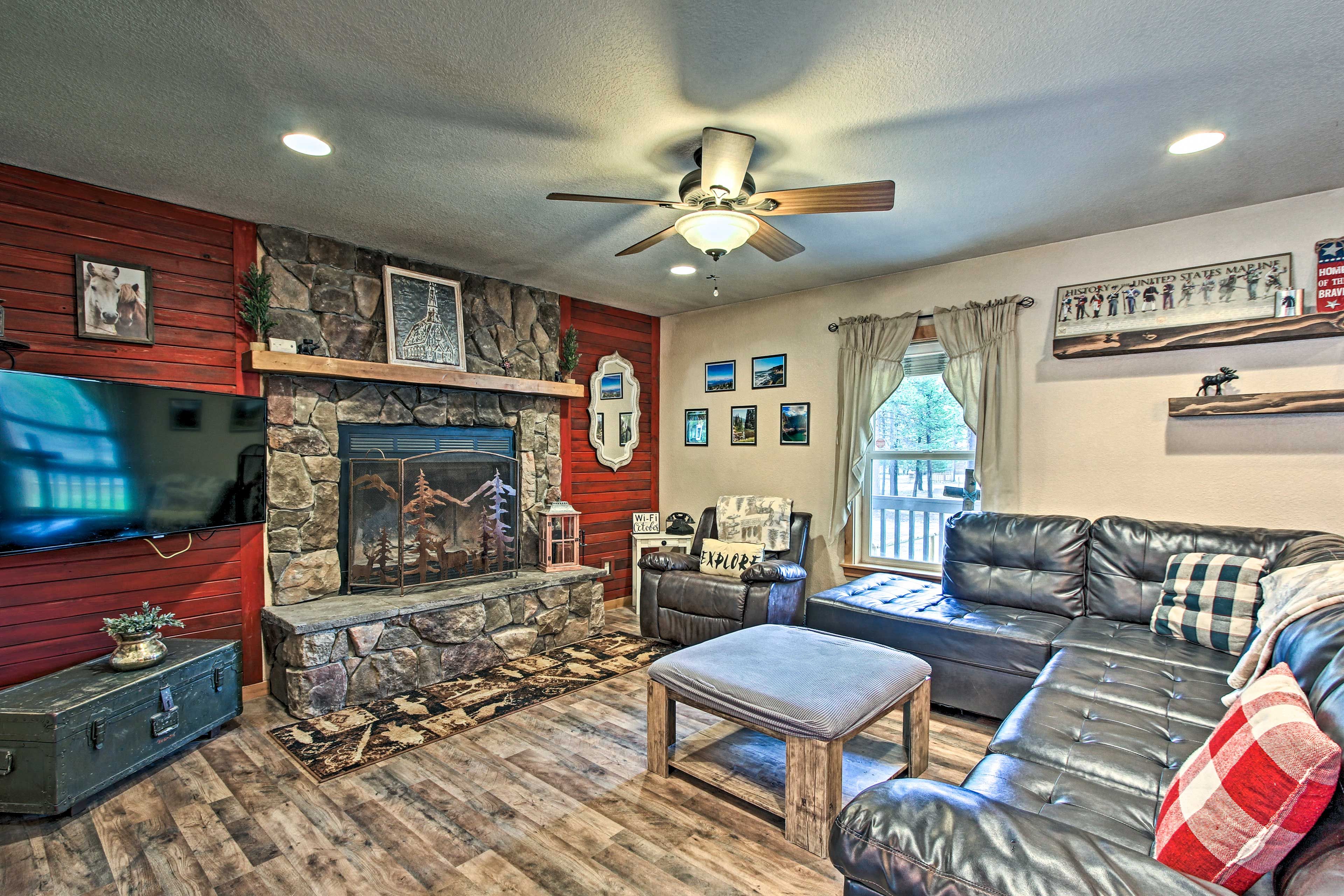 La Pine Vacation Rental | 3BR | 2BA | 2,256 Sq Ft | Stairs Required