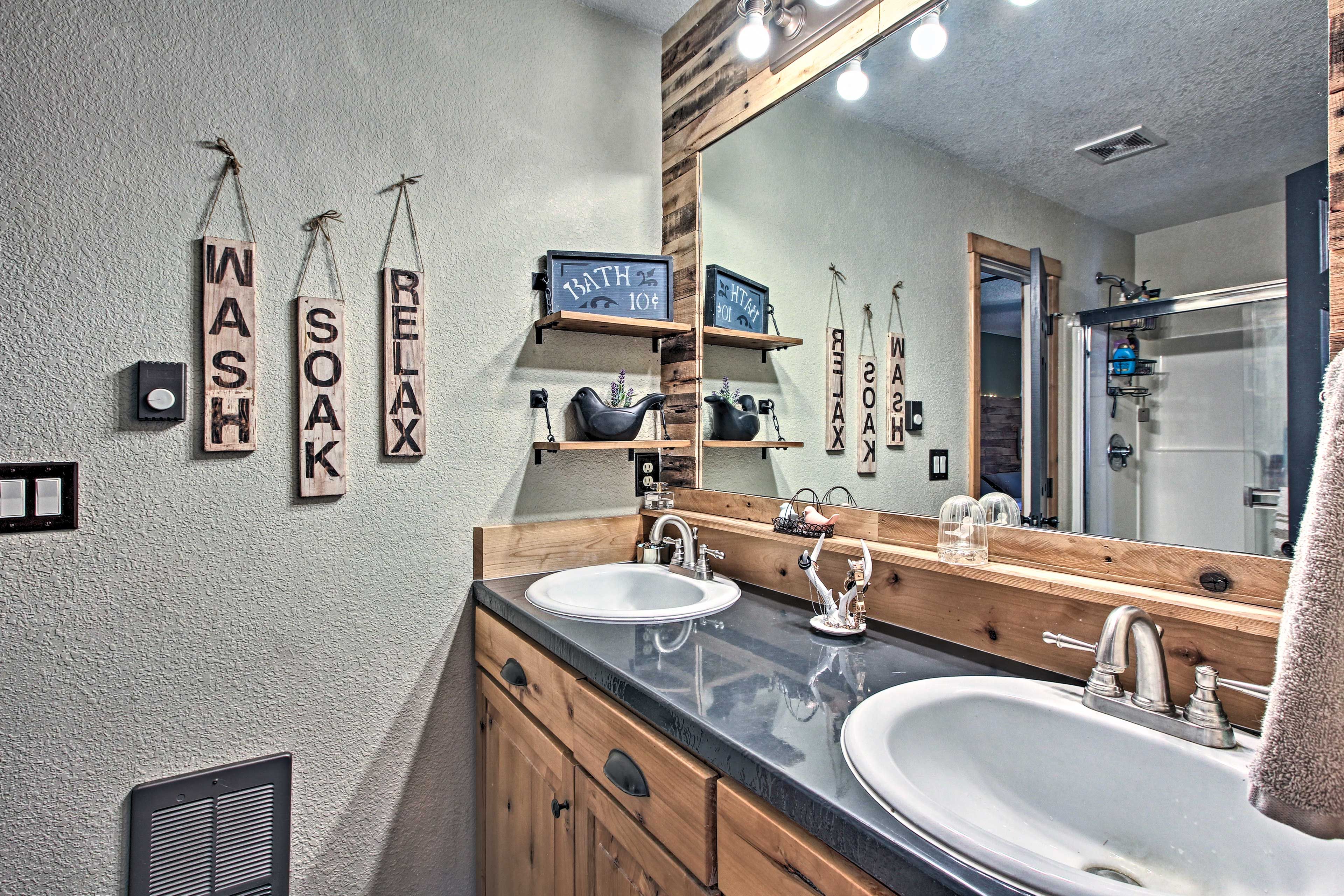 En-Suite Bathroom