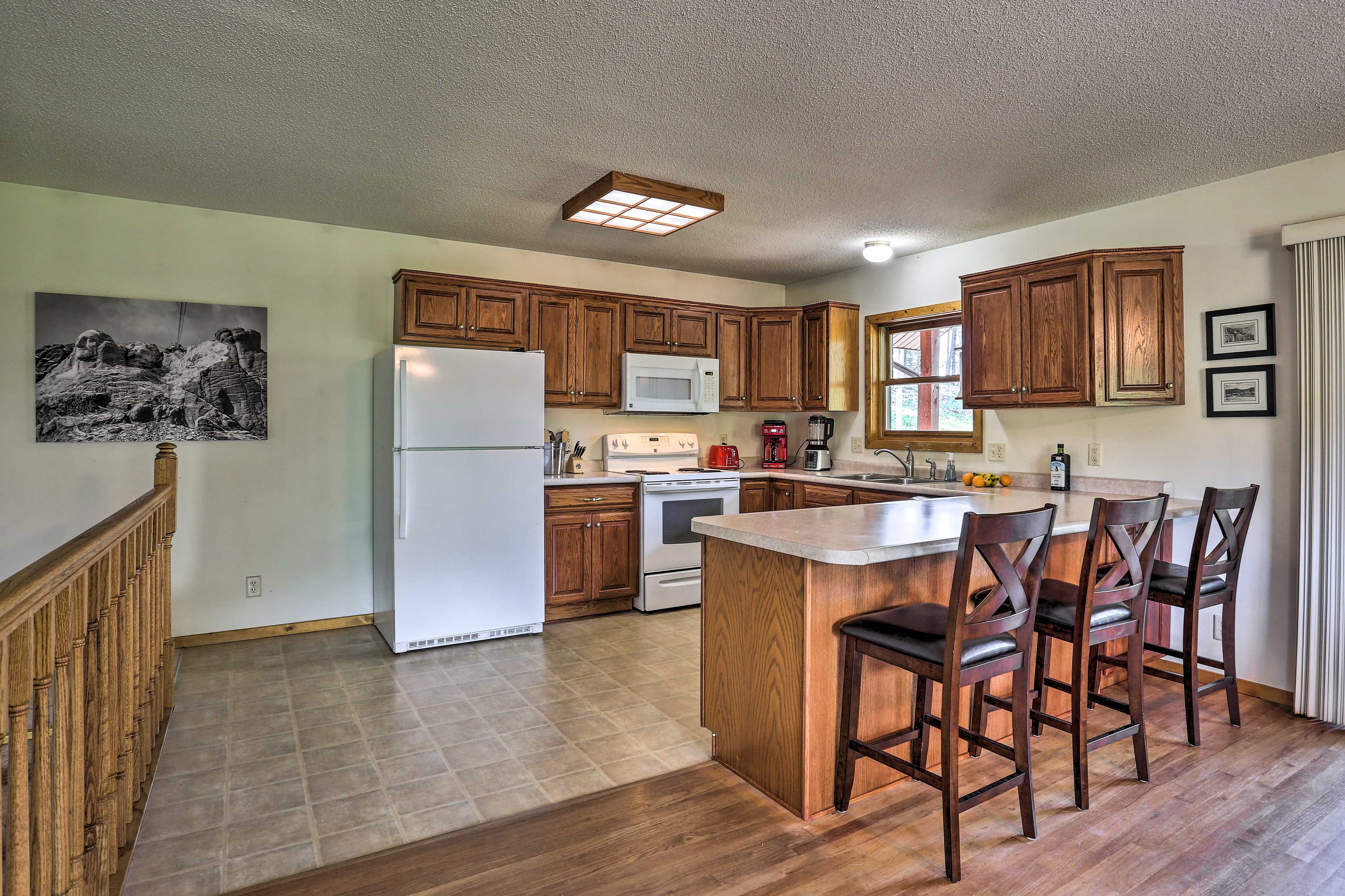 Kitchen | Cooking Basics | Blender | Drip Coffee Maker | Upper Floor
