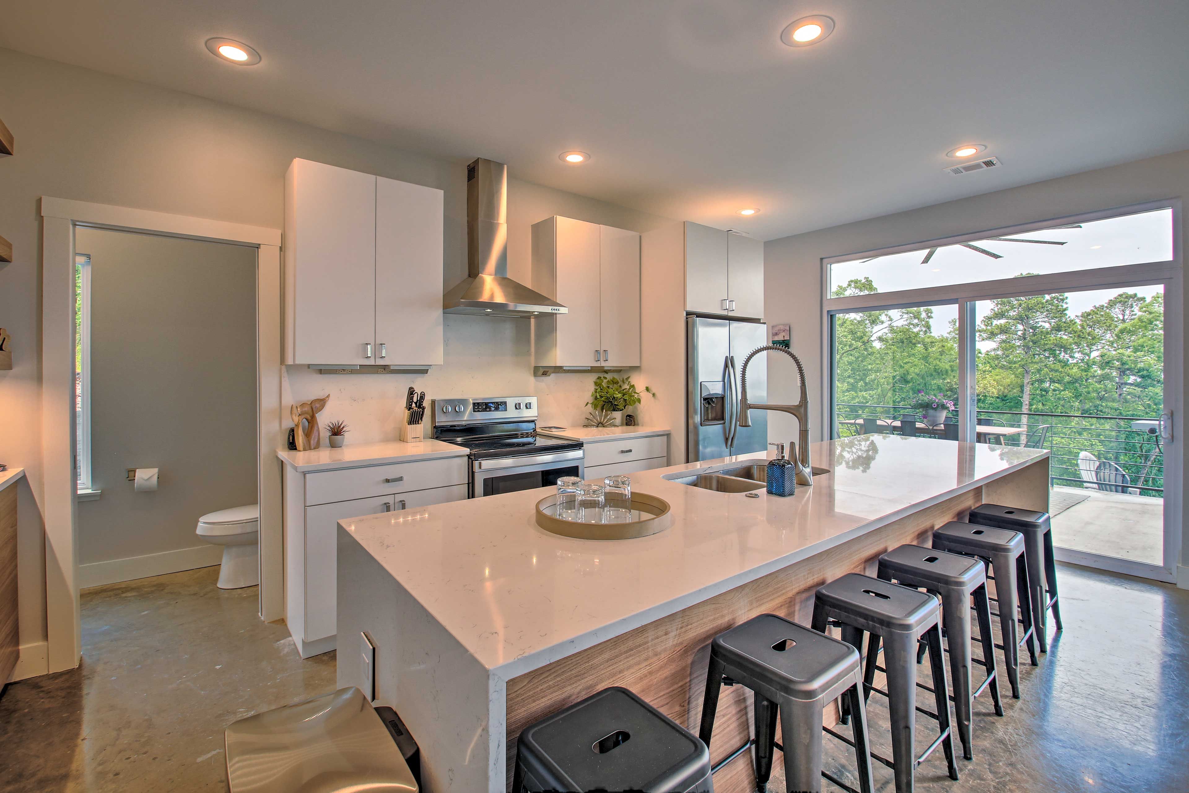 Kitchen | Dishware & Glassware