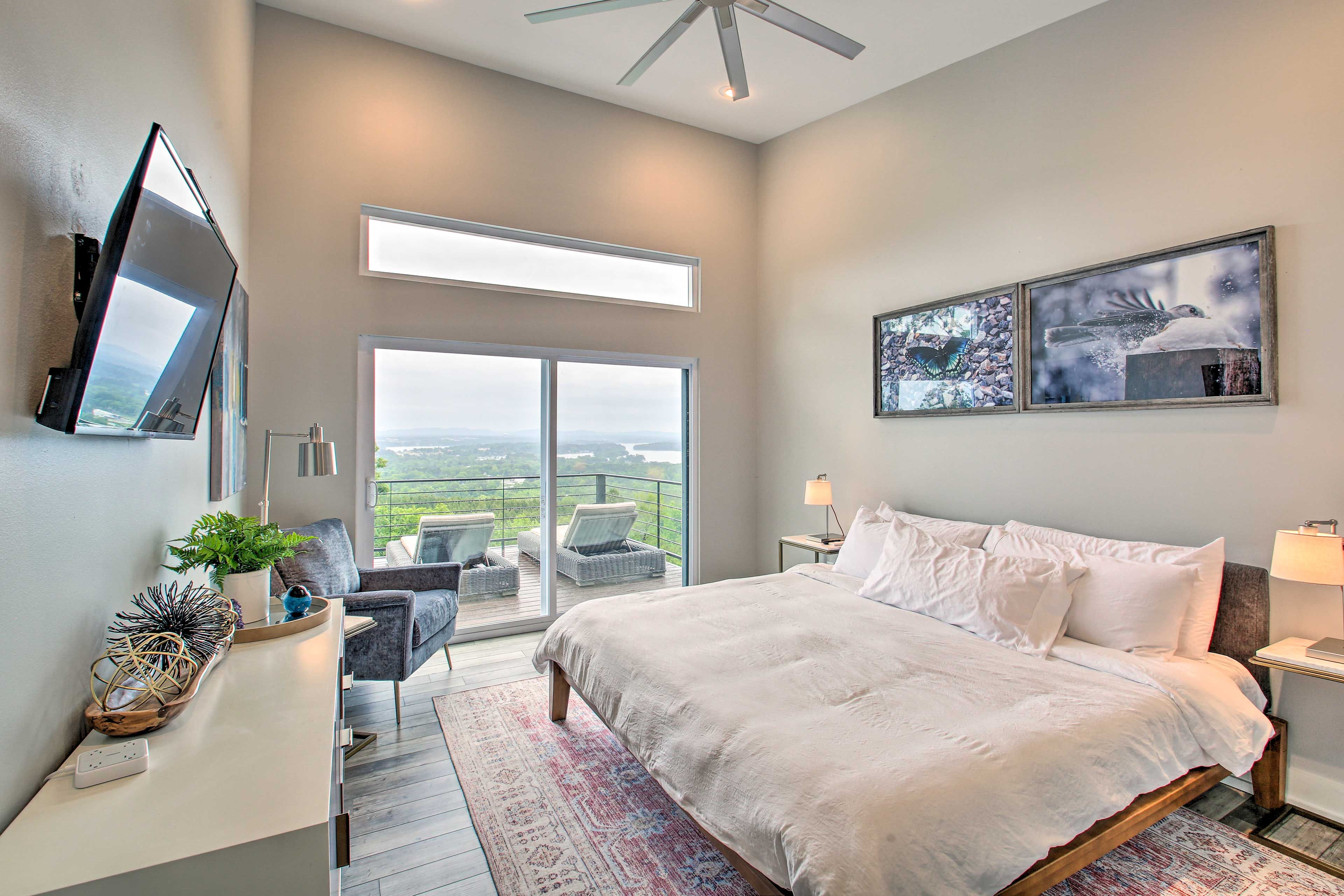 Bedroom 3 | King Bed | Second Floor