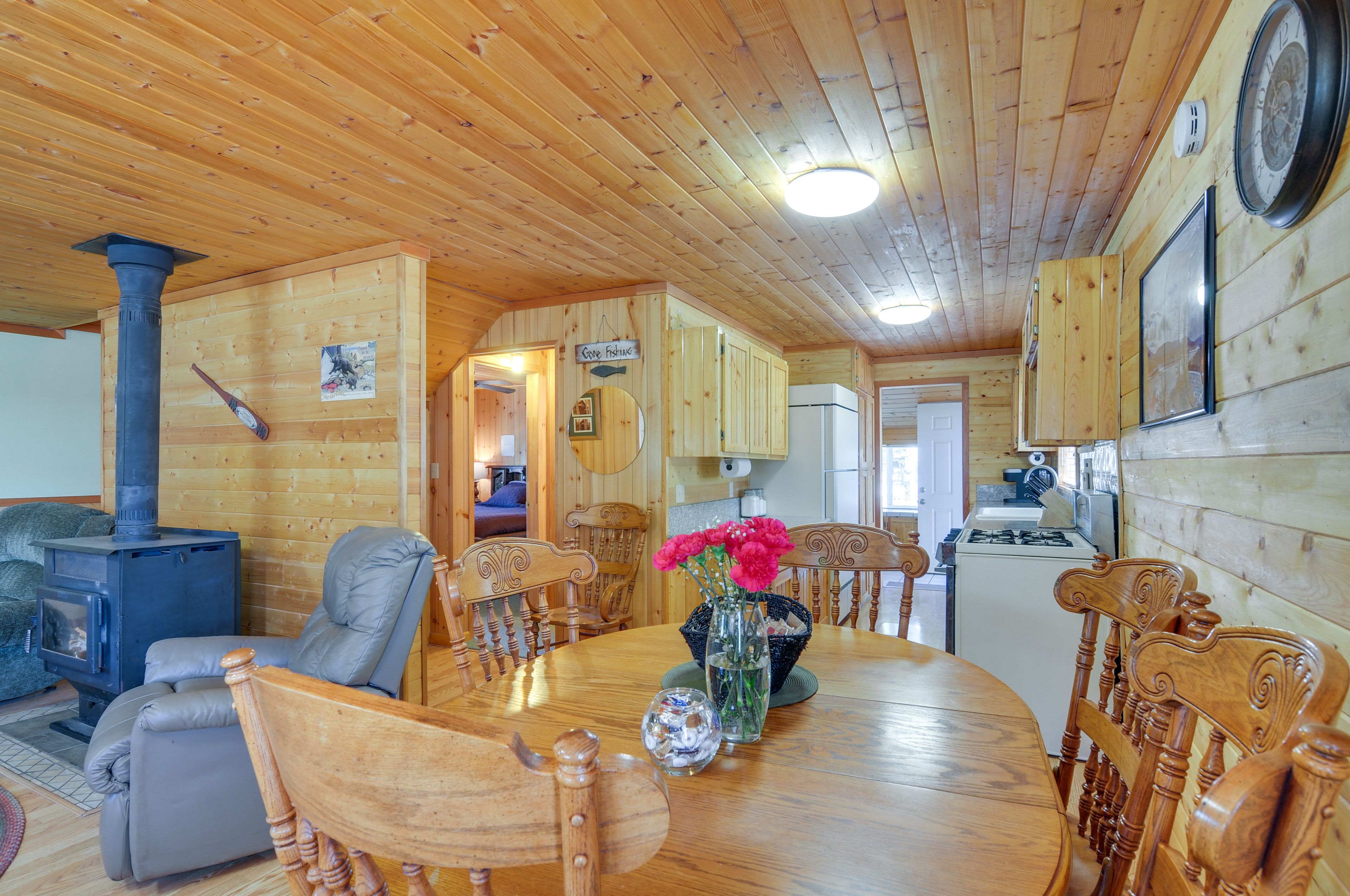 Dining Area | Kitchen