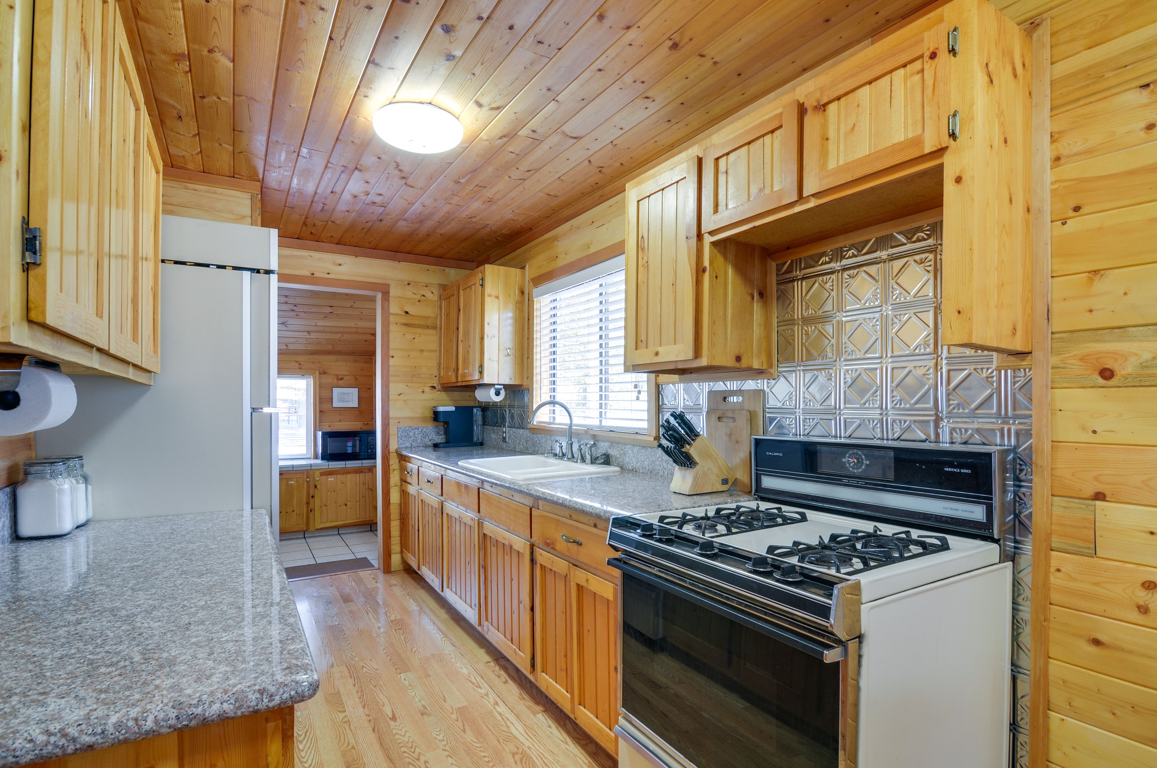 Kitchen | Well-Equipped | Cooking Basics