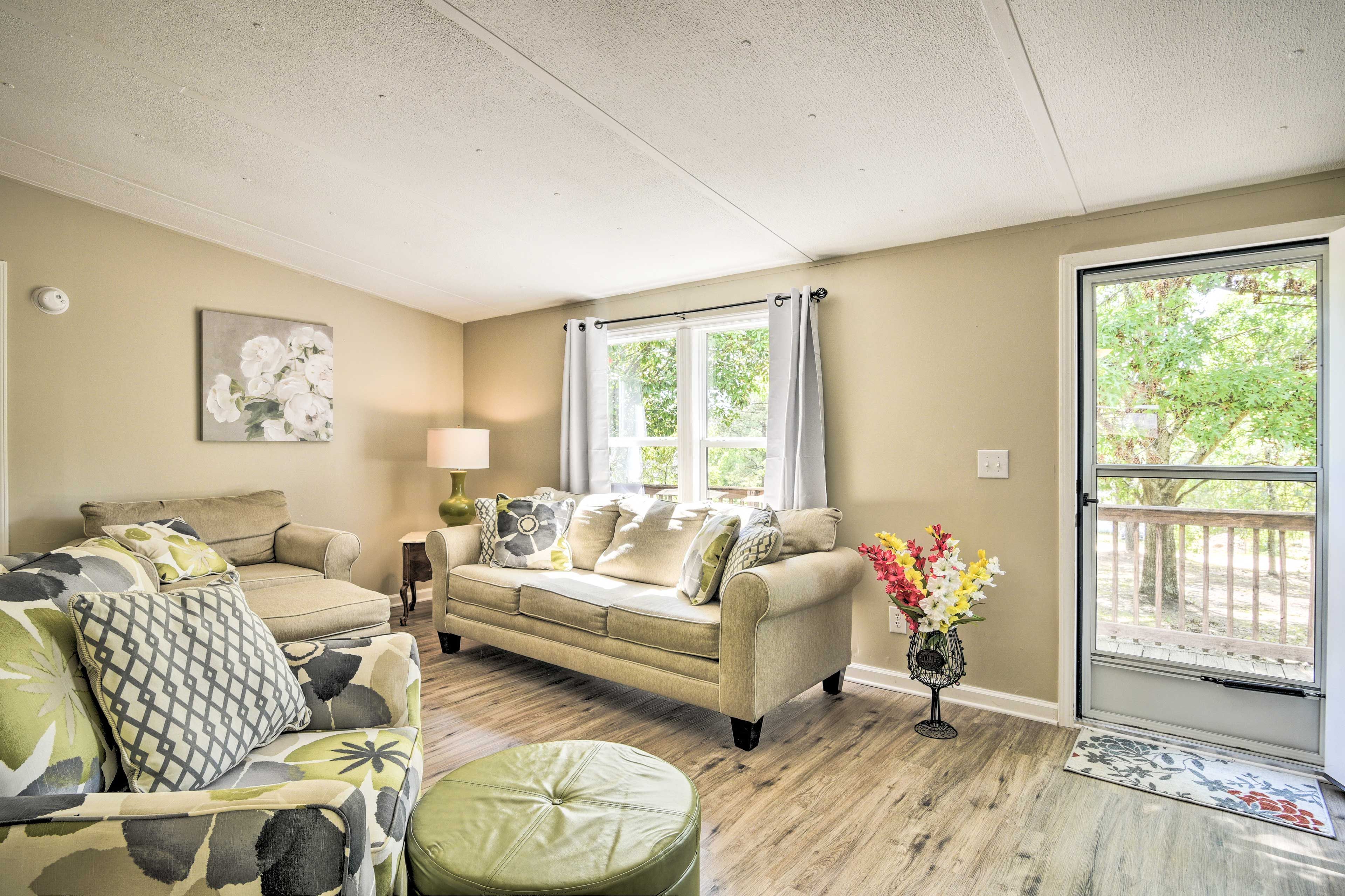 Living Room | Full Sleeper Sofa