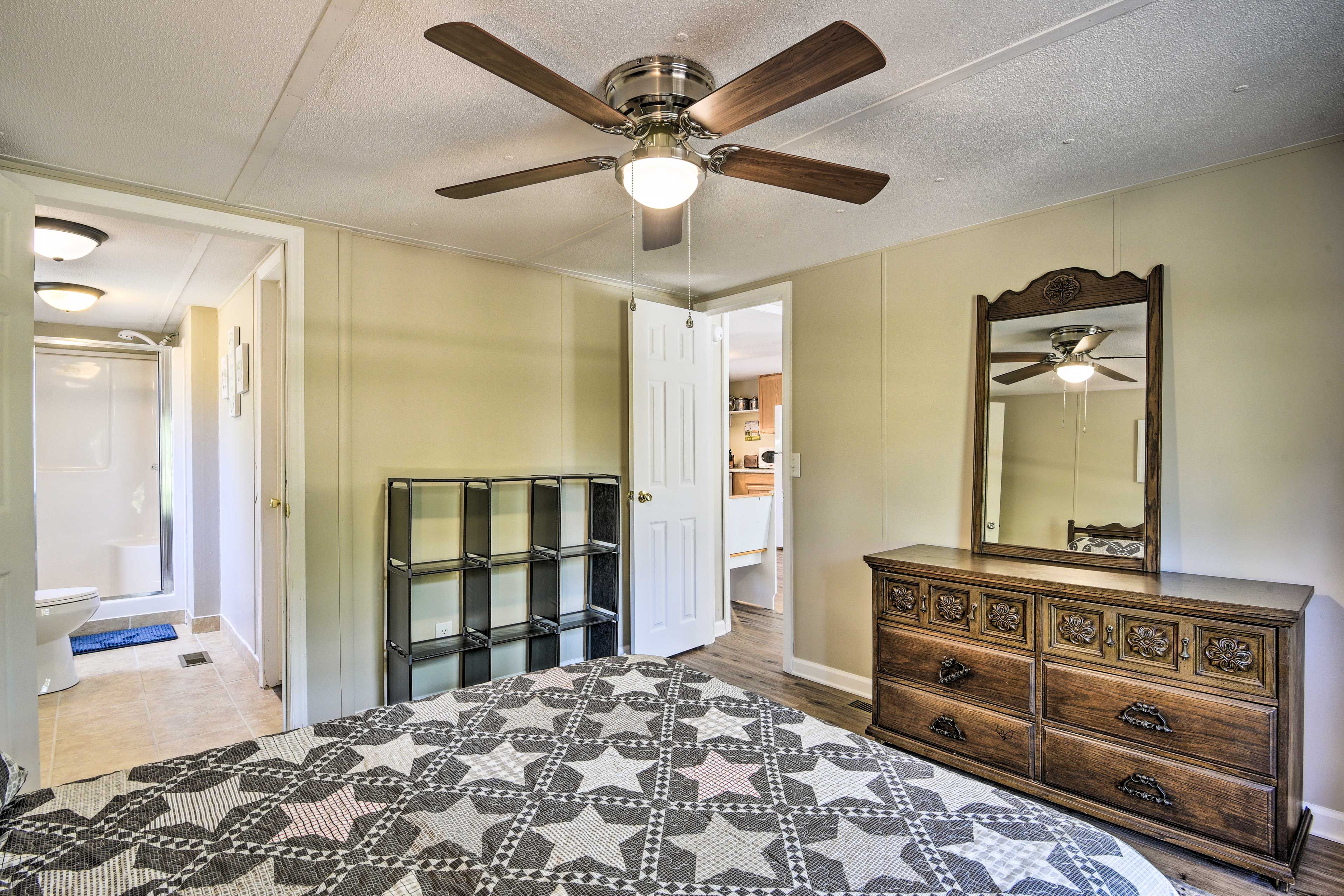 Bedroom 1 | Full Bed | Free WiFi