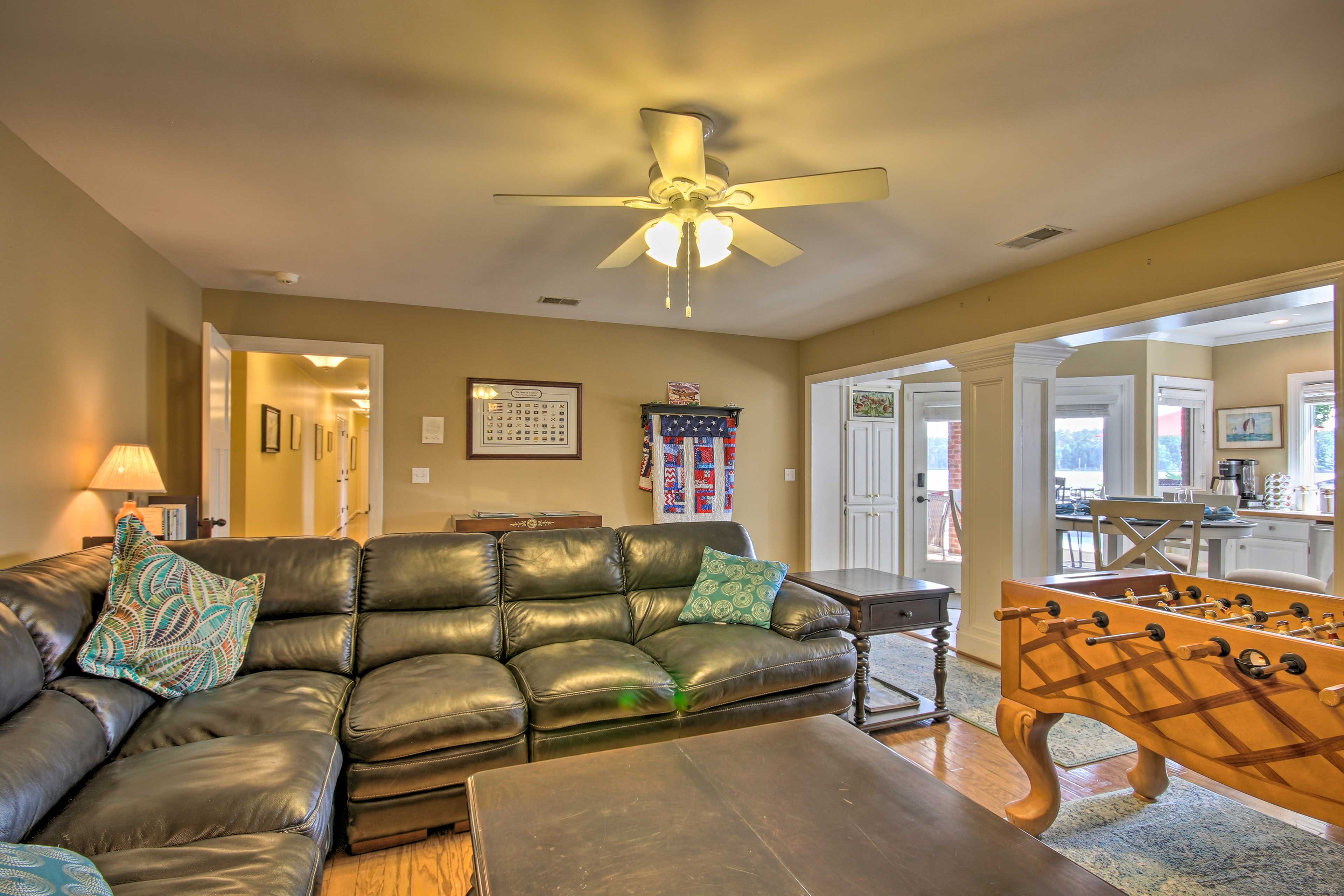 Living Room | Central AC/Heating