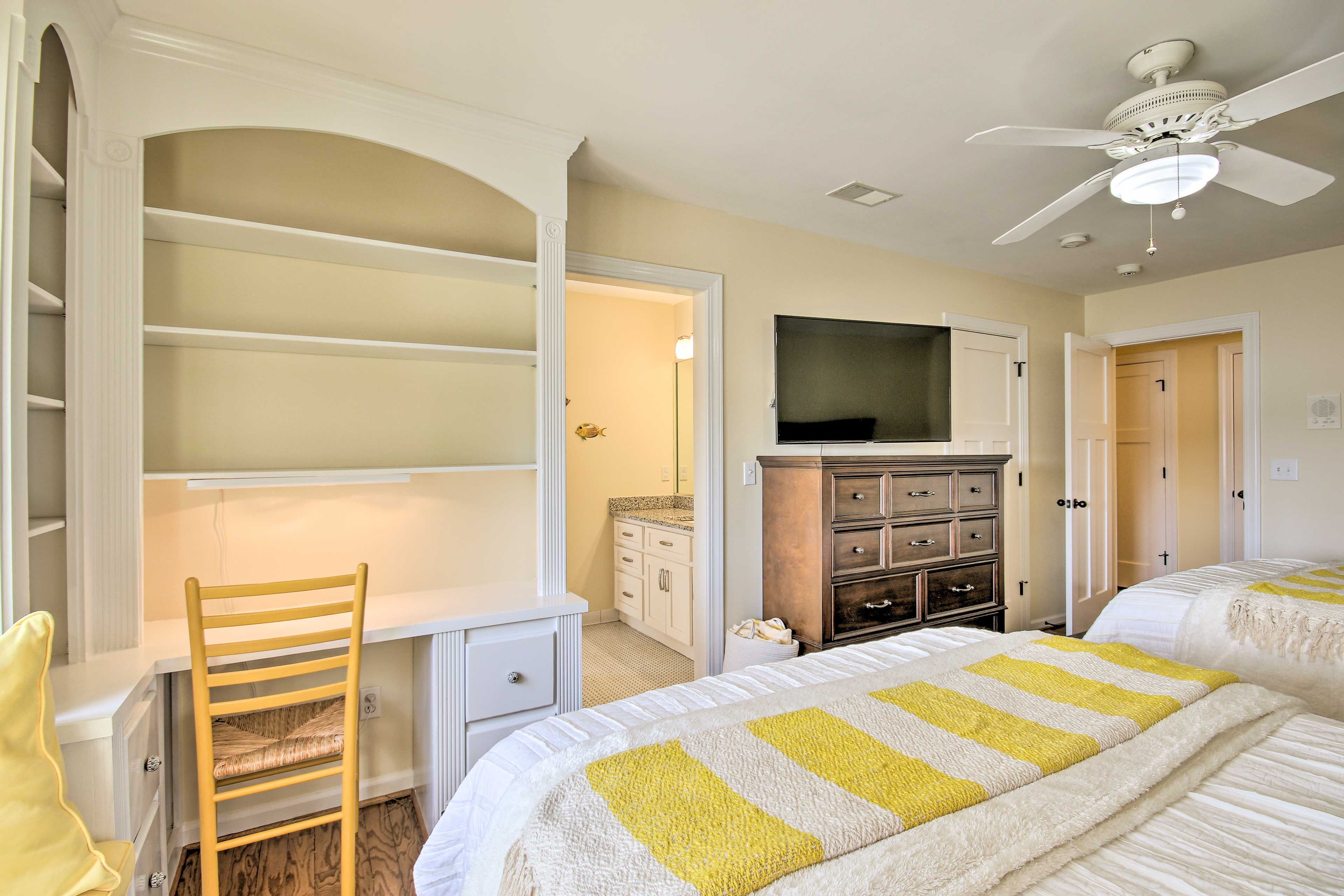 Bedroom 2 | Smart TV