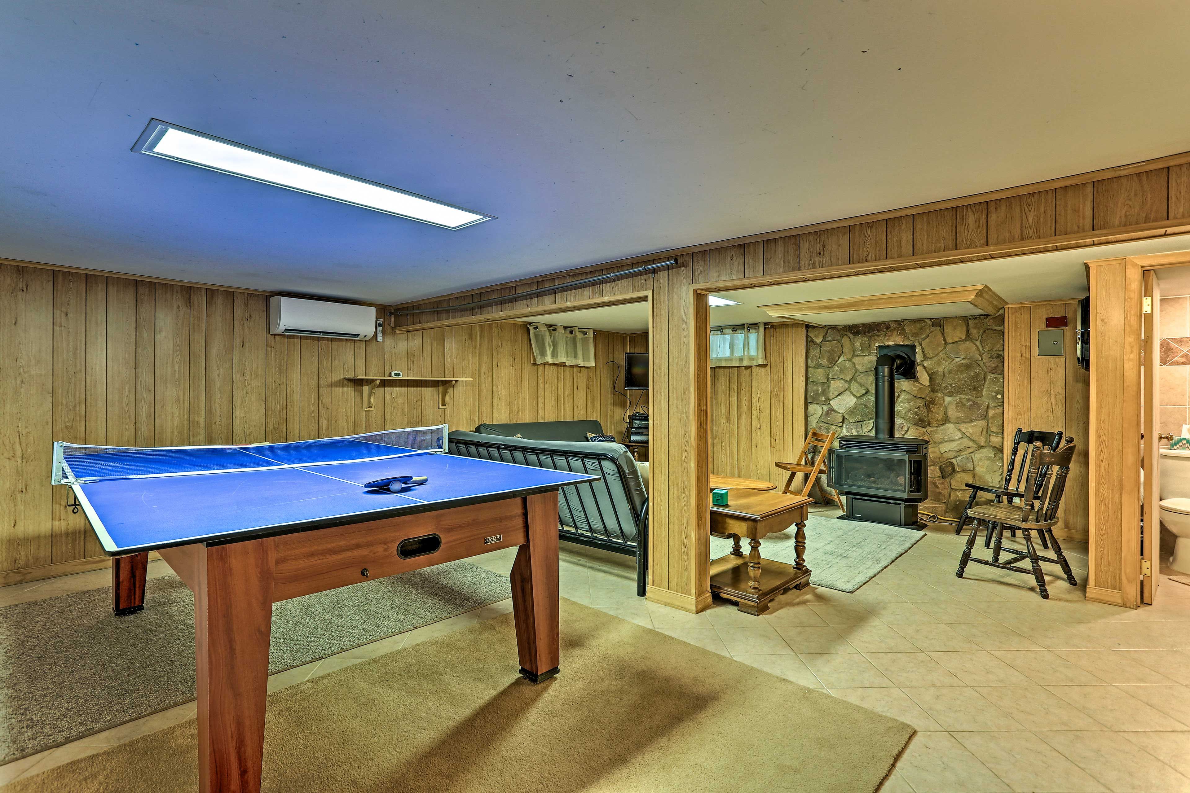 Game Room | Ping-Pong/Pool/Air Hockey Table