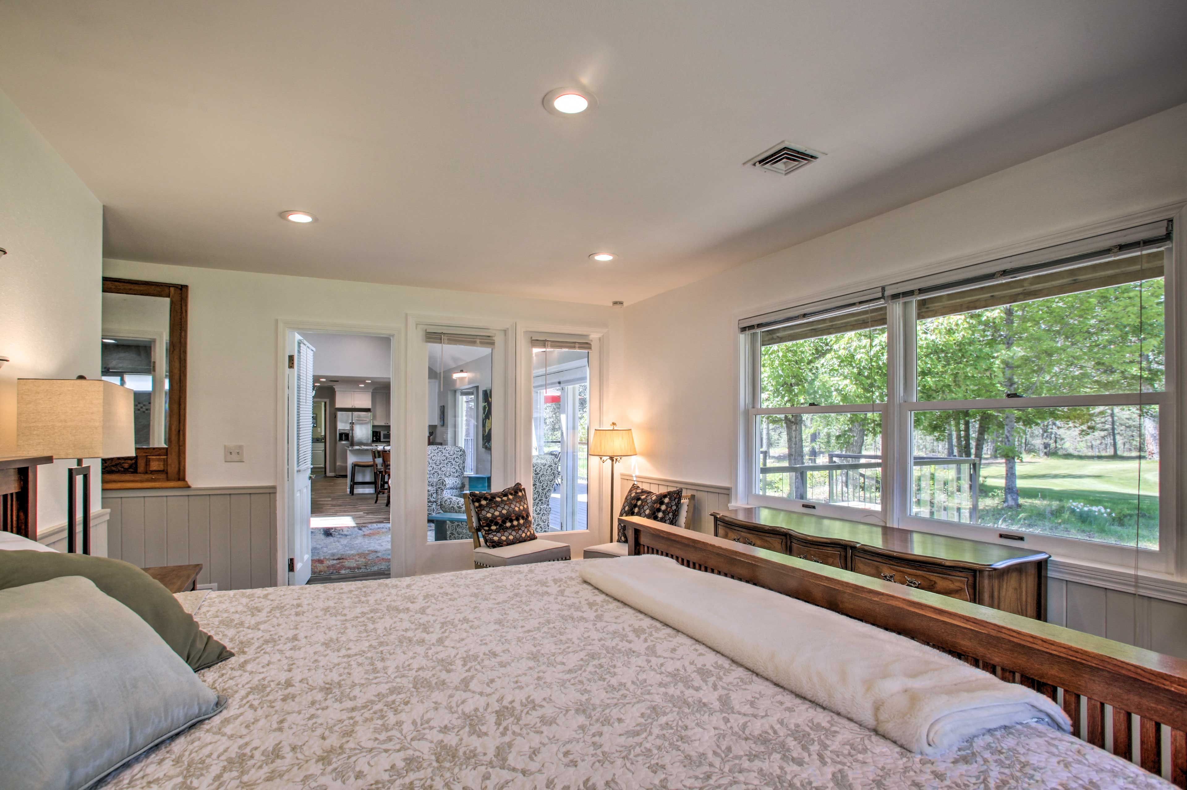 Bedroom 1 | Smart TV | En-Suite Bathroom