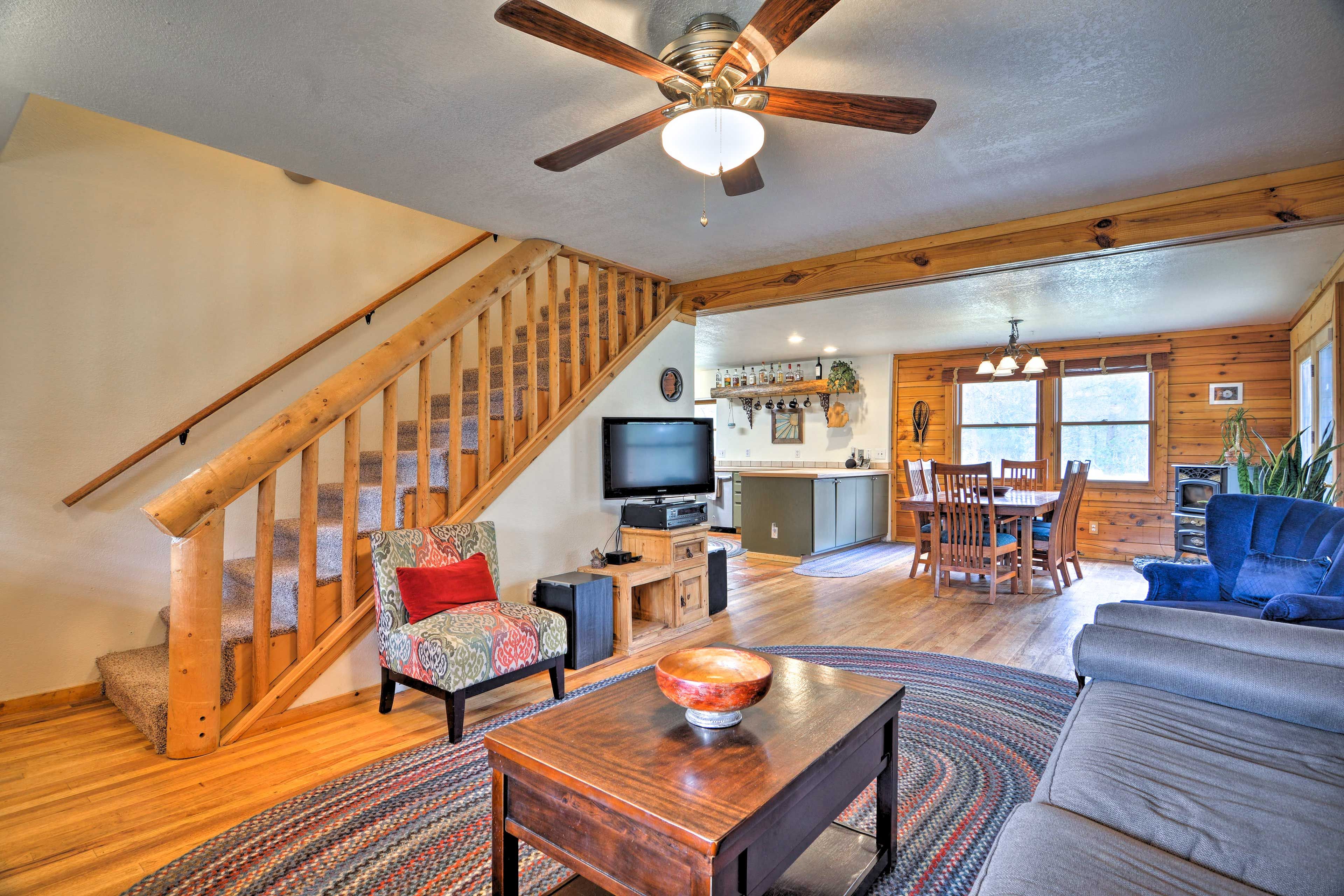 Living Room | Smart TV