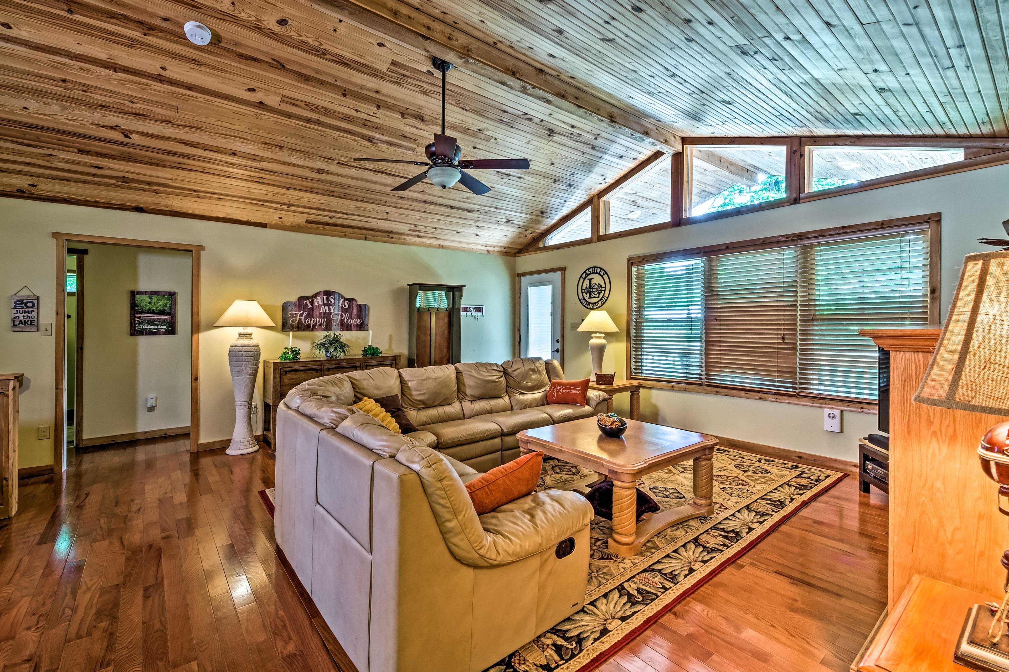 Living Room | Air Conditioning