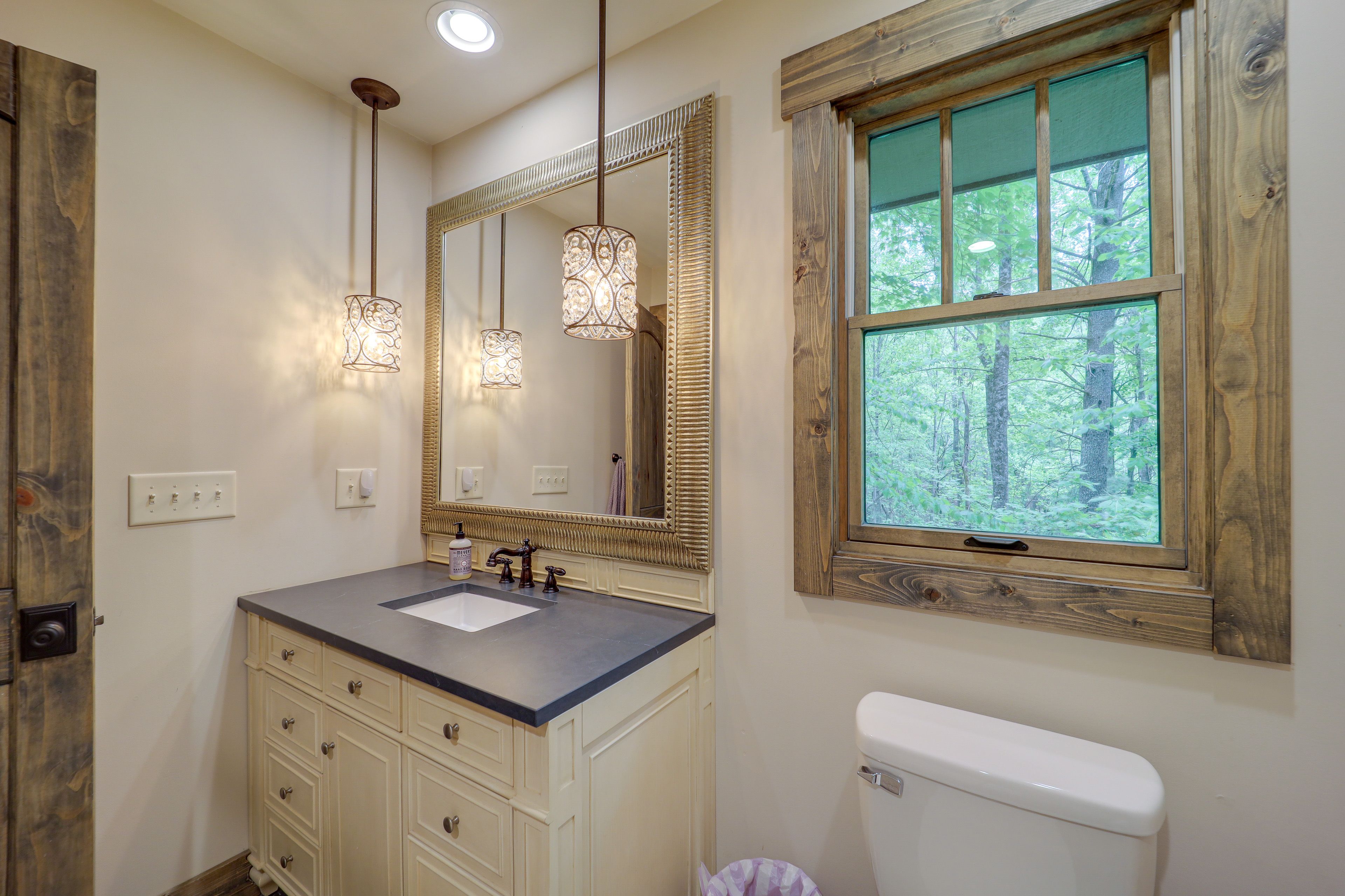 En-Suite Bathroom