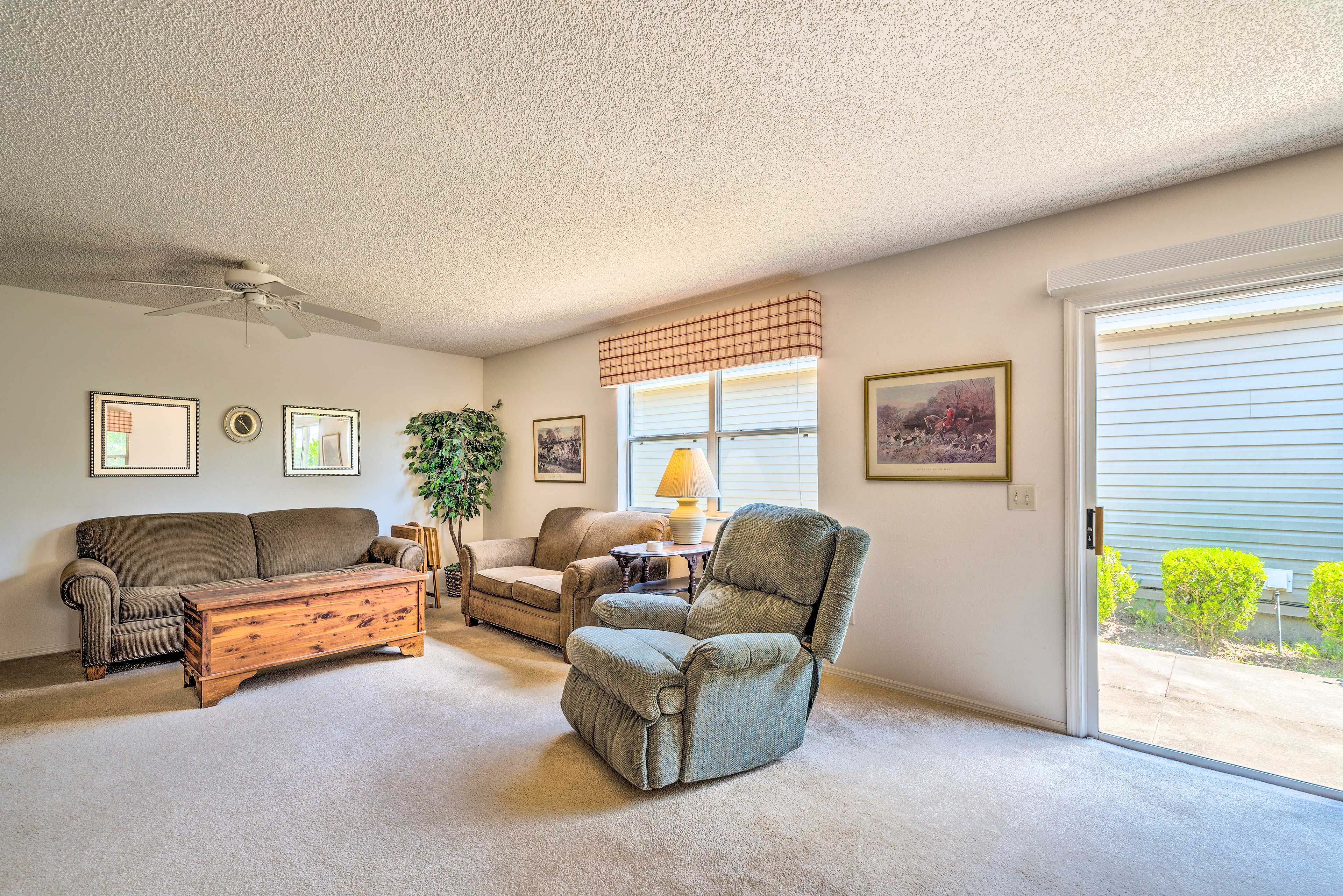 Living Room | Smart TV