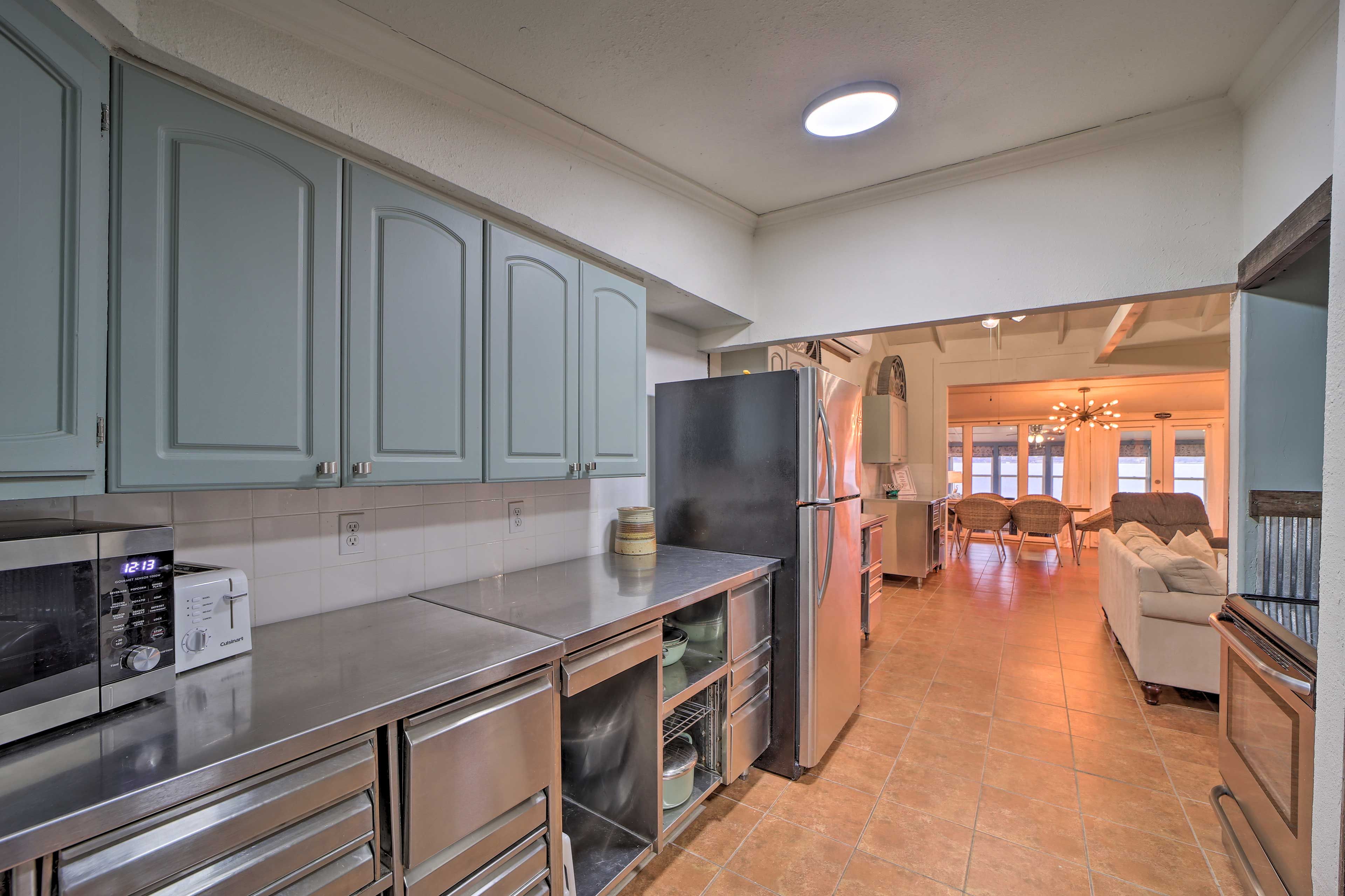Kitchen | Refrigerator | Complimentary Spices