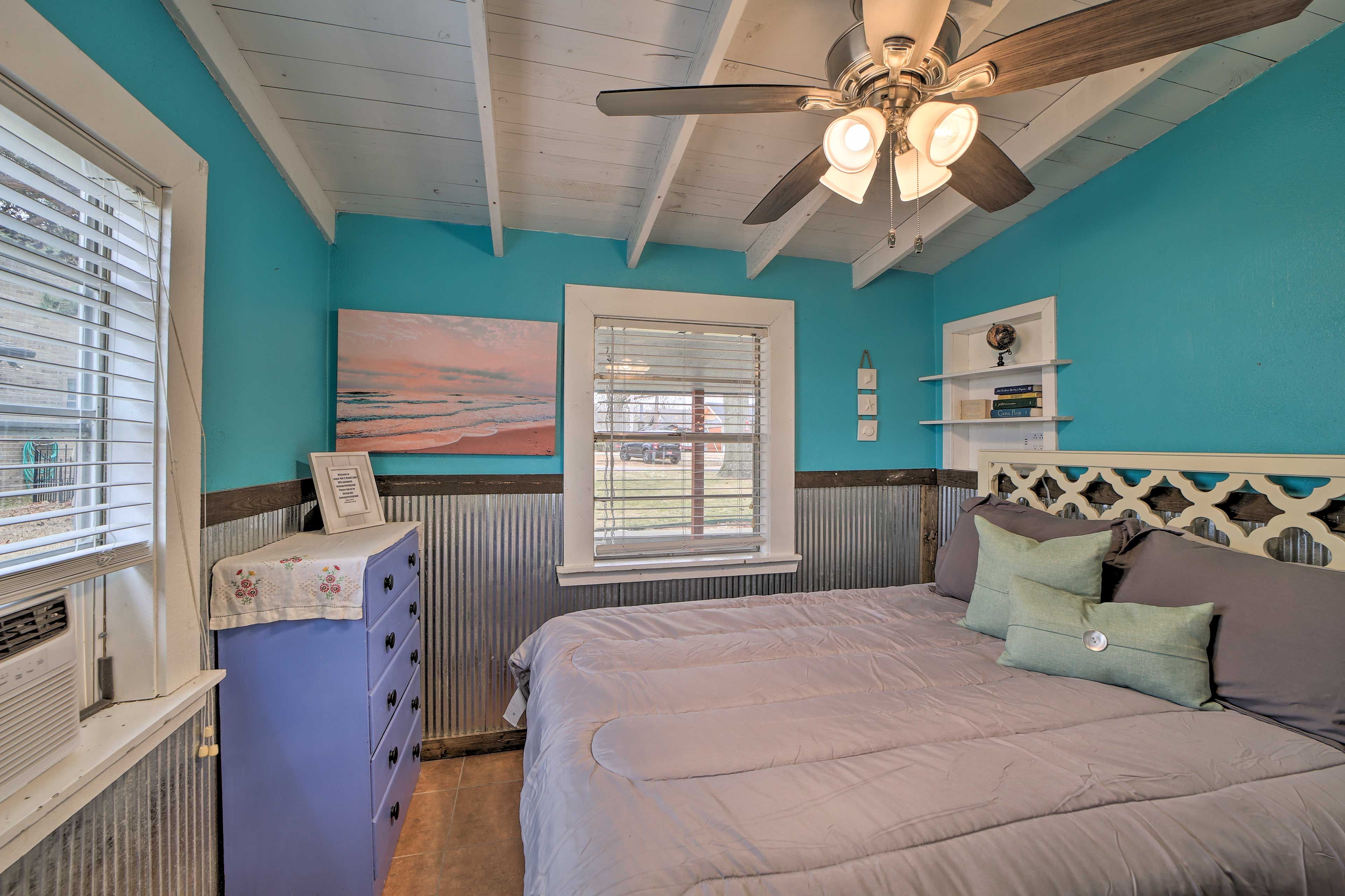Bedroom 3 | Queen Bed | 1st Floor
