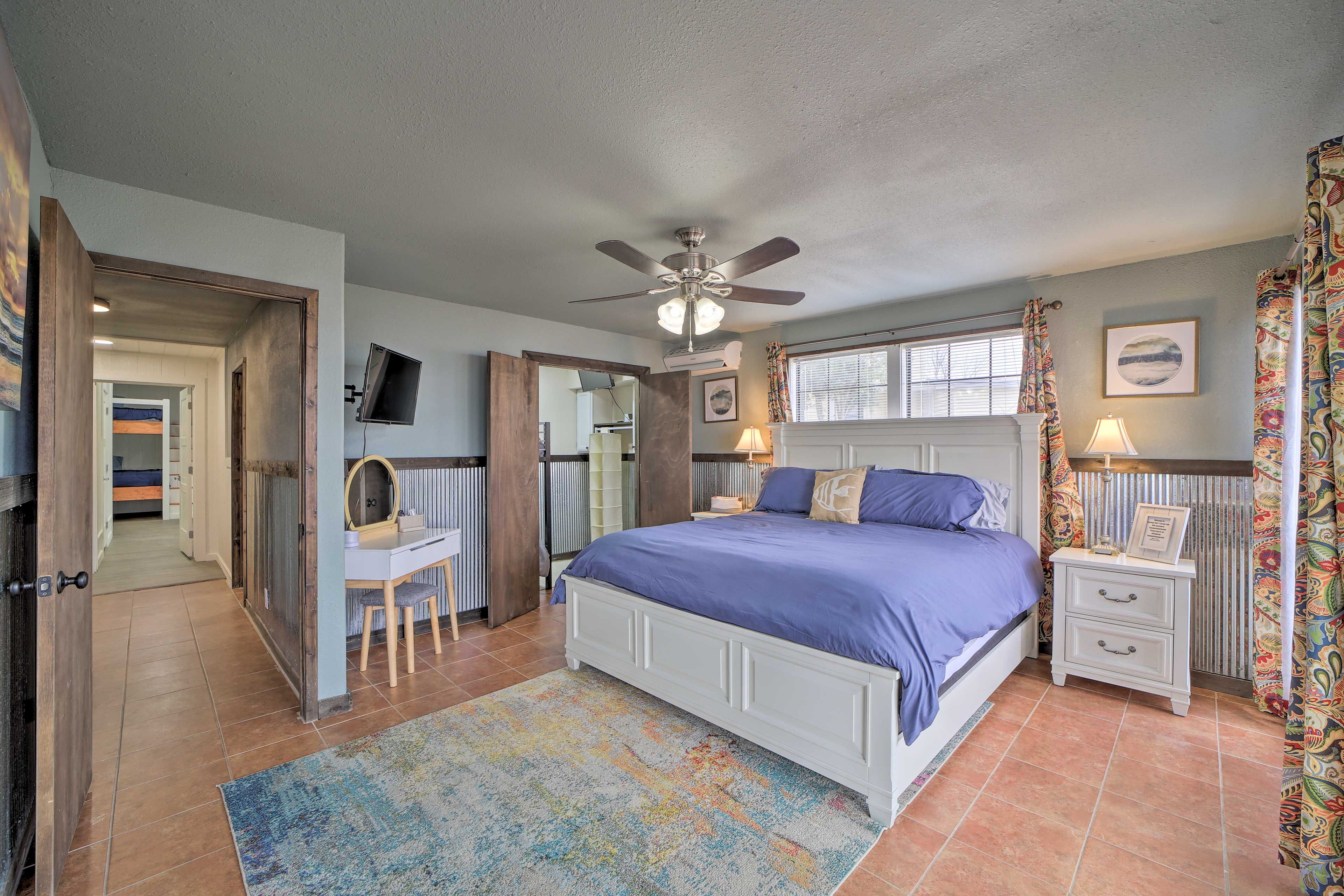 Bedroom 2 | Kid Friendly | Cable TV Access